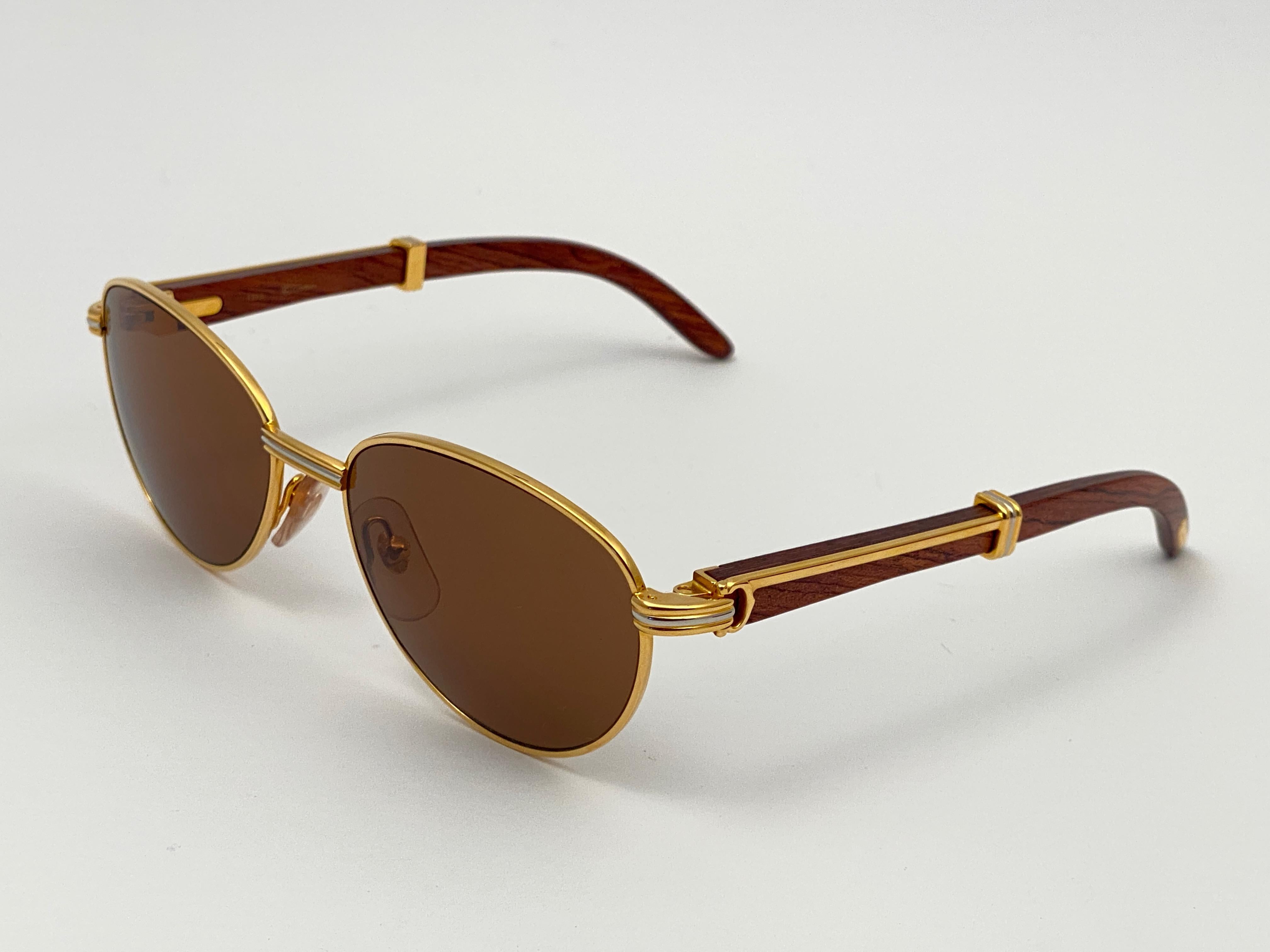 Gafas de sol Vintage Cartier Wood Auteuil 52mm Oro y Madera Preciosa Lente Marrón en venta 2