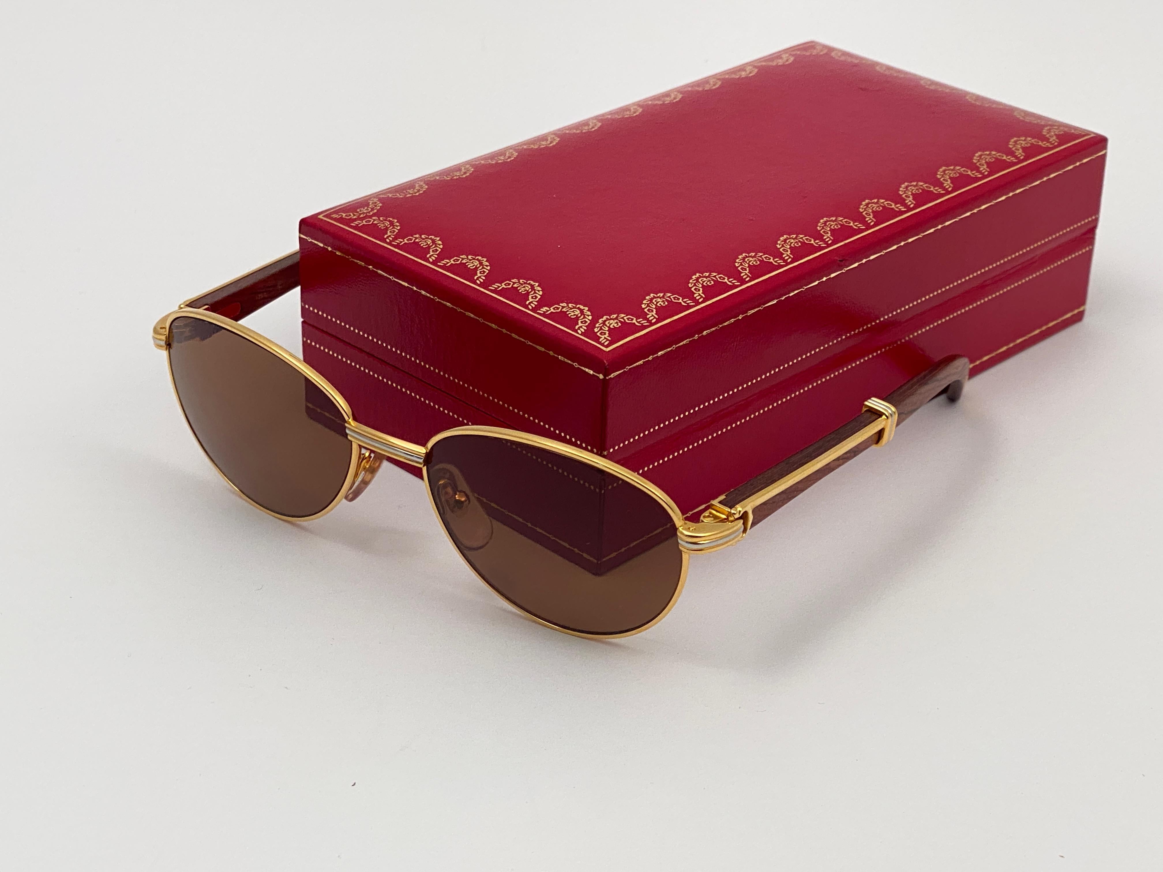 Gafas de sol Vintage Cartier Wood Auteuil 52mm Oro y Madera Preciosa Lente Marrón en venta 3