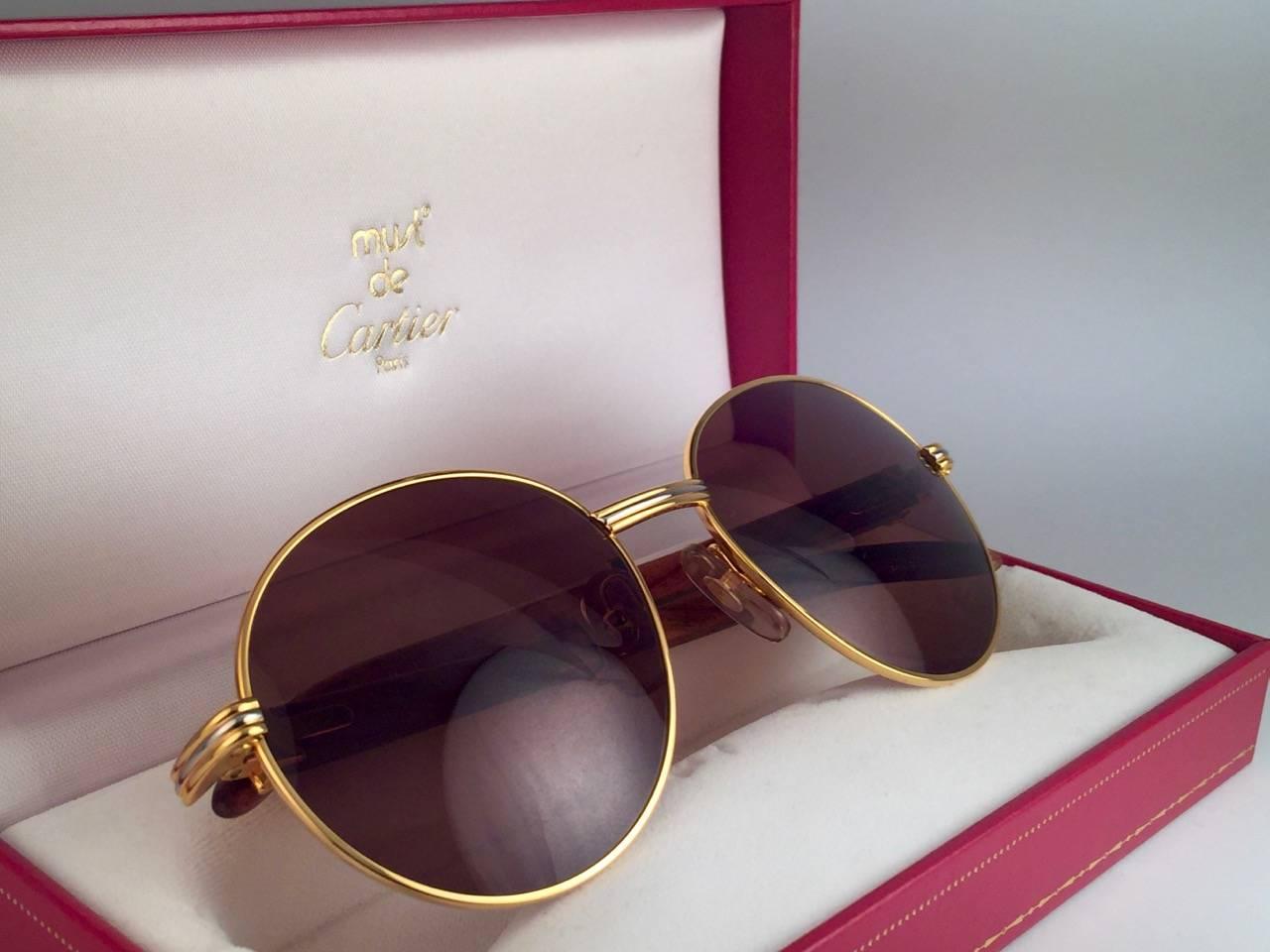Vintage Cartier Wood Bagatelle Round Gold & Precious Wood 55mm Brown Lens For Sale 1