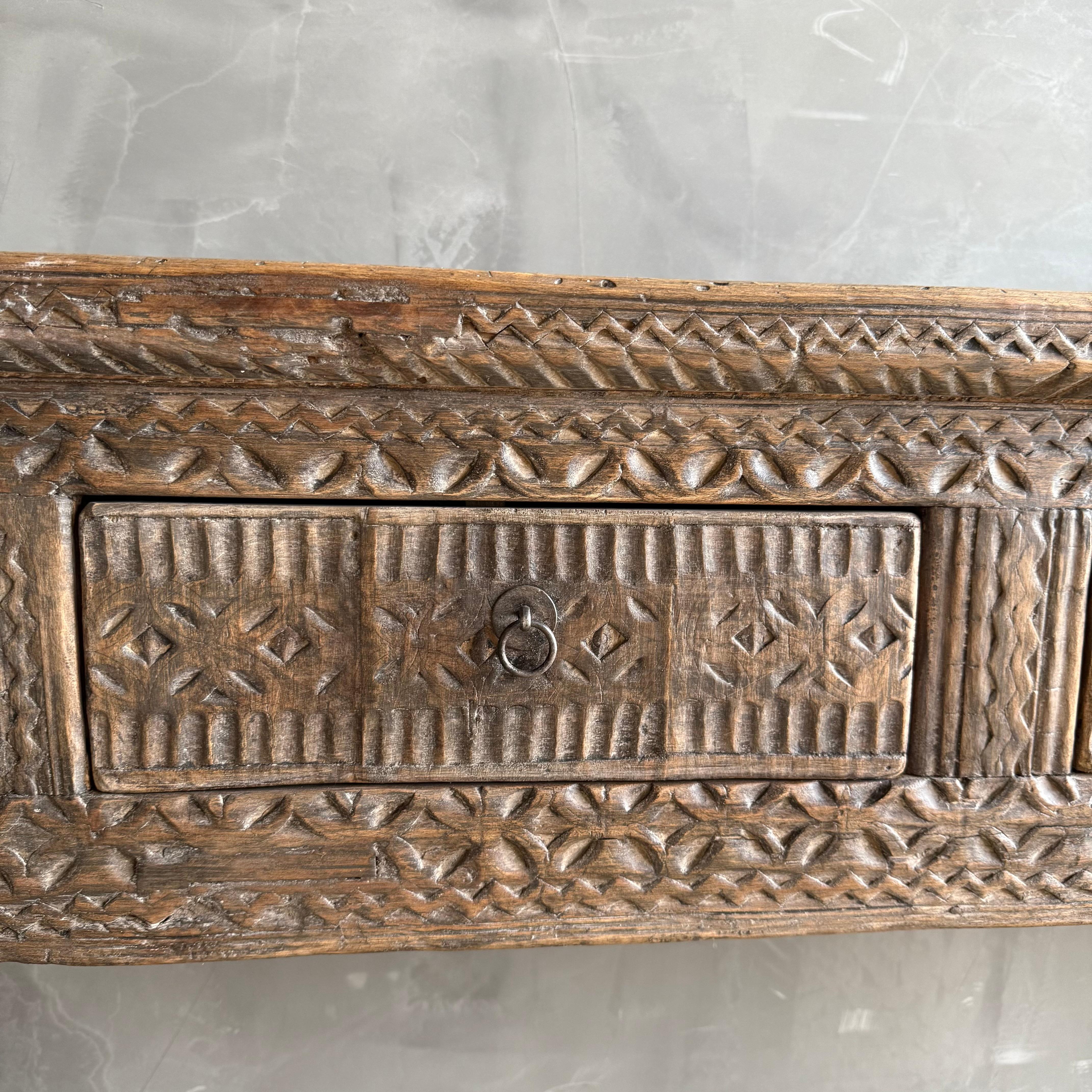 Vintage Carved 4 Drawer Console with Carvings For Sale 5