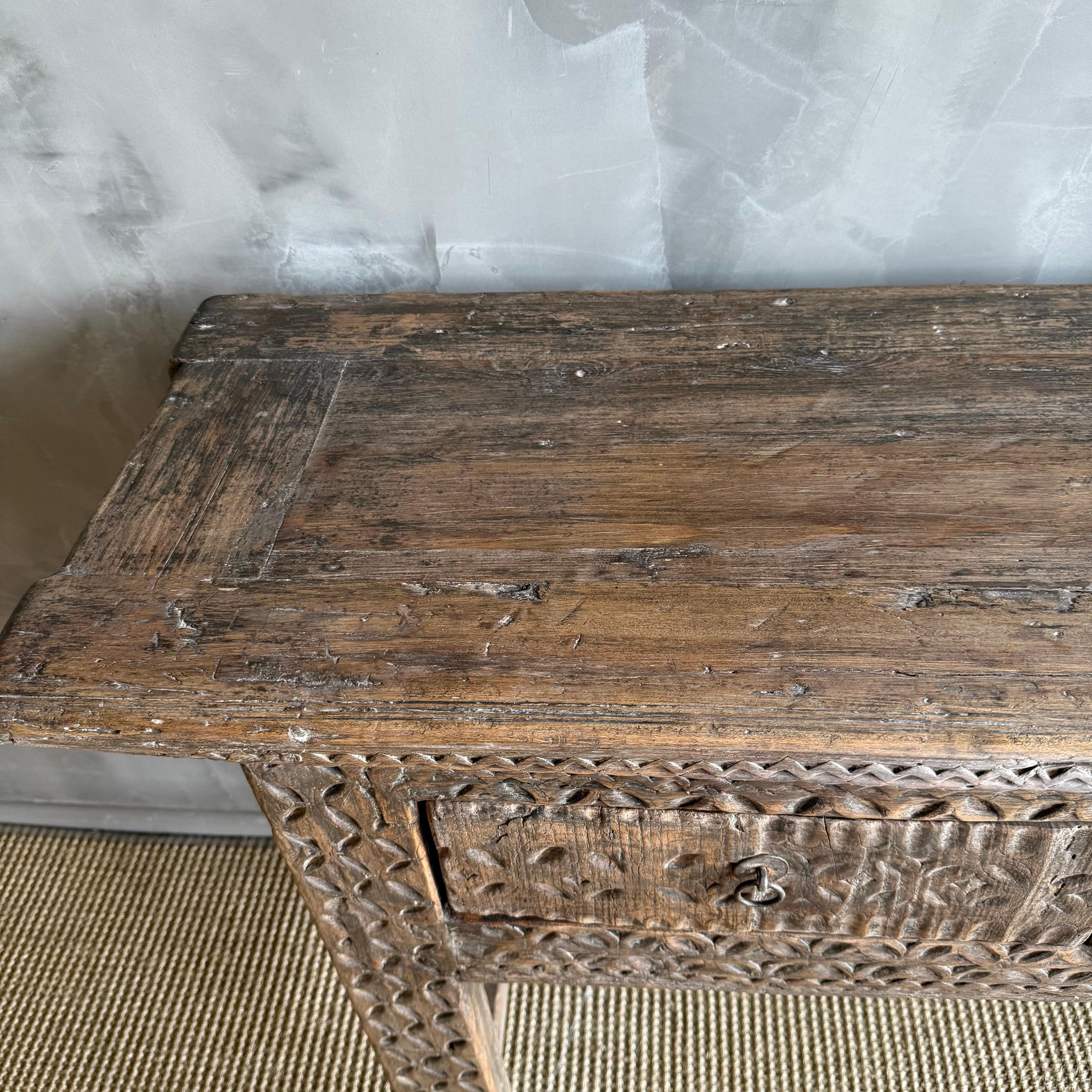 Vintage Carved 4 Drawer Console with Carvings For Sale 3