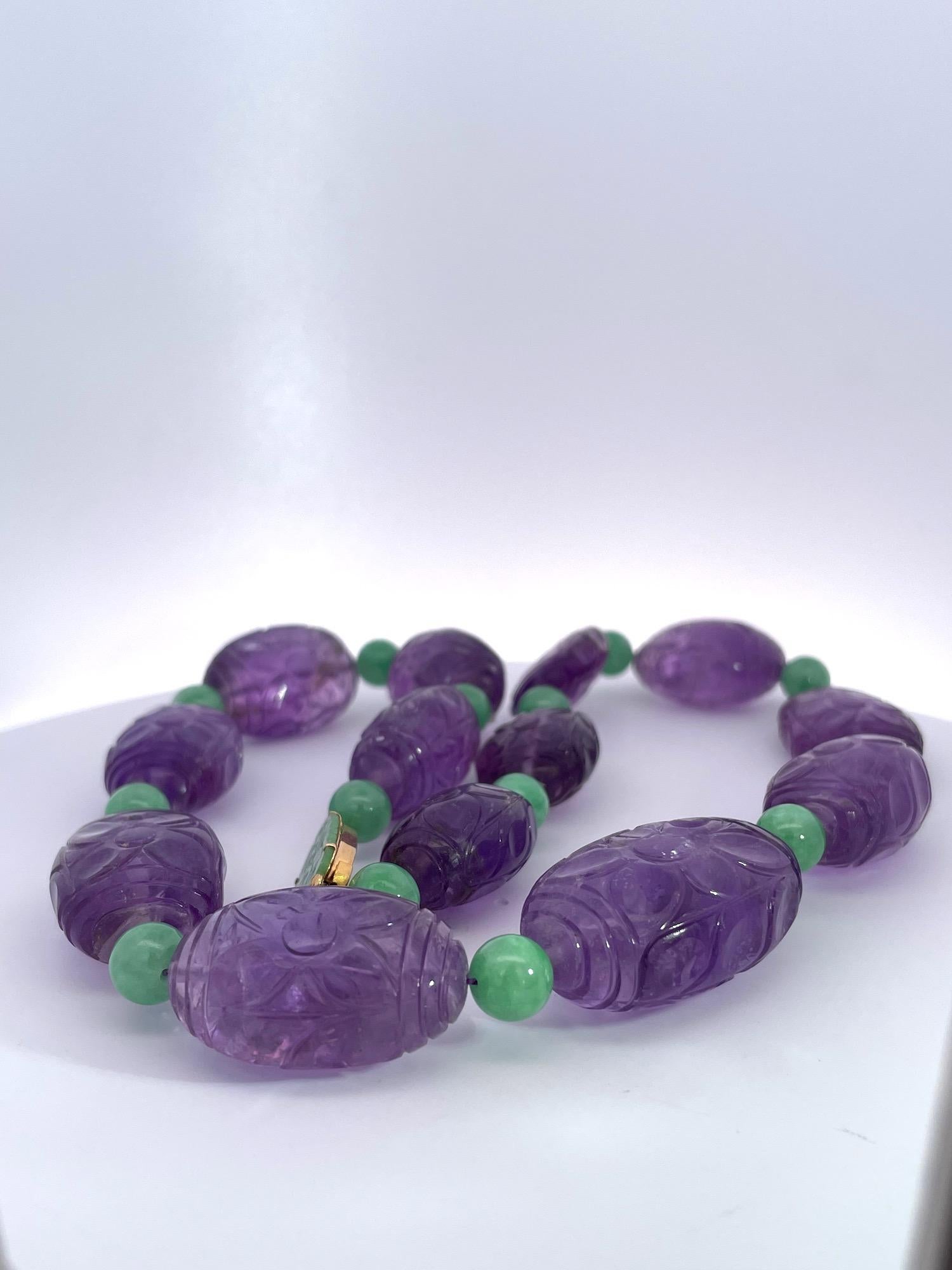 Vintage Carved Amethyst Jade Necklace 14K For Sale 2