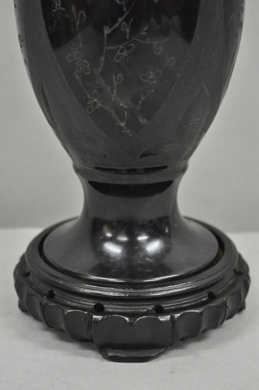 Vintage Marbre Noir Sculpté Petite Urne Orientale Lampe de Table Chinoiserie en vente 2