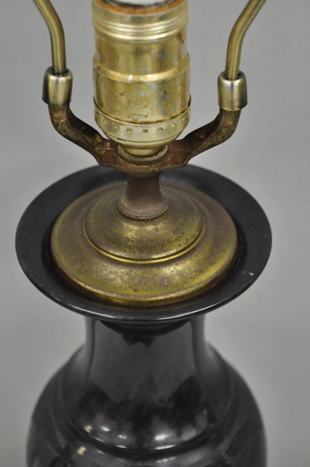 Vintage Marbre Noir Sculpté Petite Urne Orientale Lampe de Table Chinoiserie en vente 3