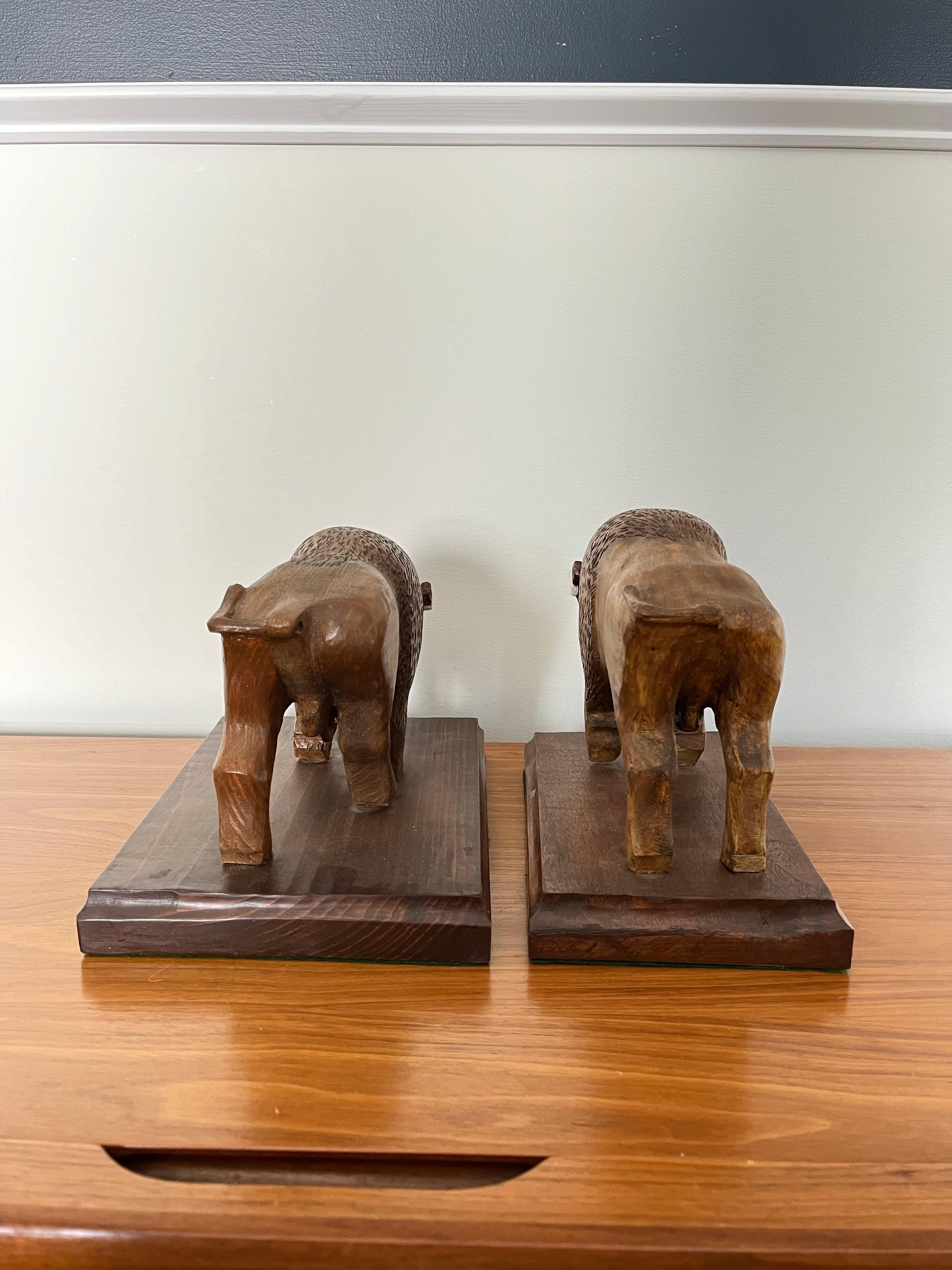 Scultura d'epoca intagliata di bufalo o bisonte S.L. Mitchell In condizioni buone in vendita a W Allenhurst, NJ
