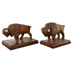 Escultura vintage tallada de búfalo o bisonte S.L. Mitchell