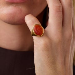Vintage carved carnelian 18k yellow gold intaglio ring