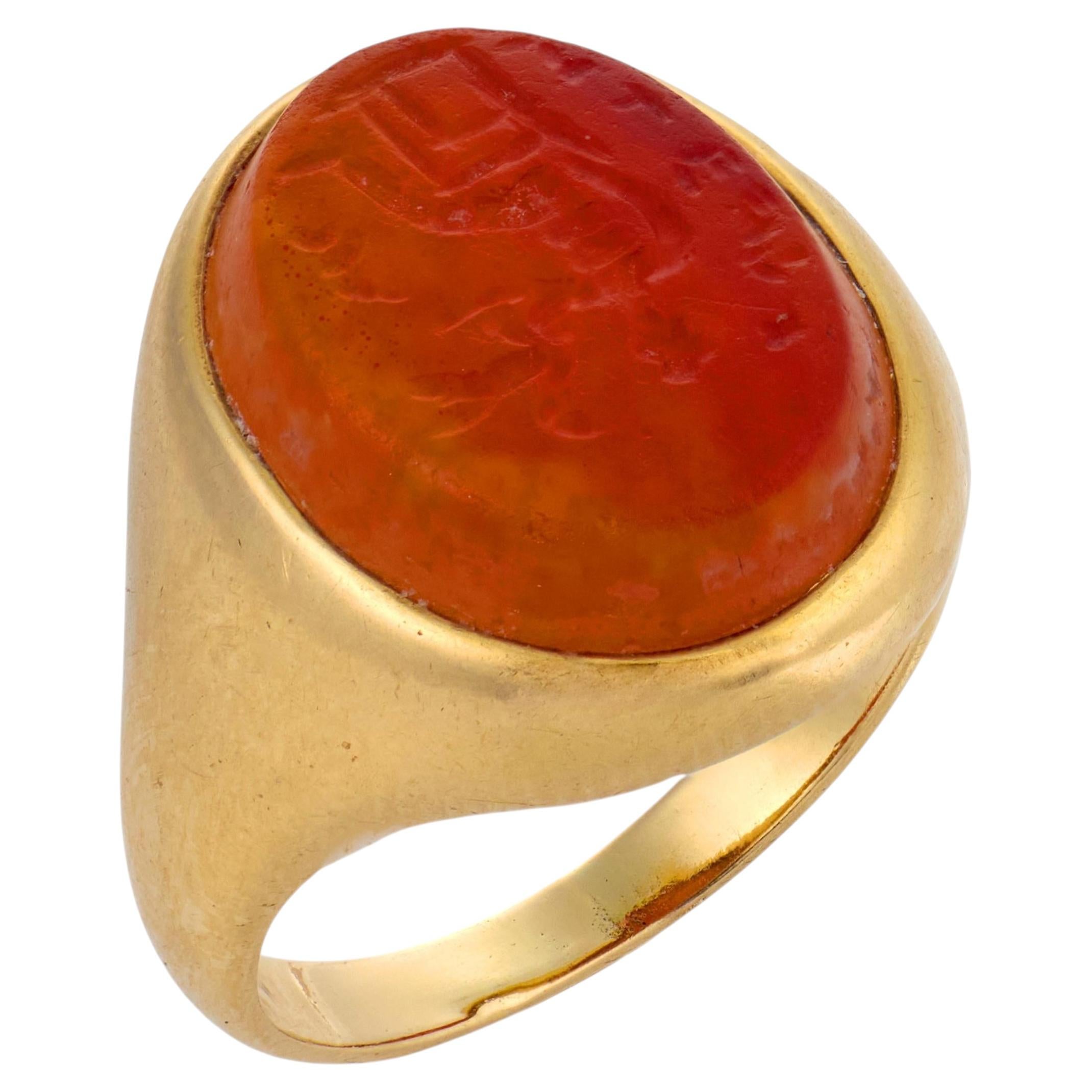 Vintage carved carnelian 18k yellow gold intaglio ring