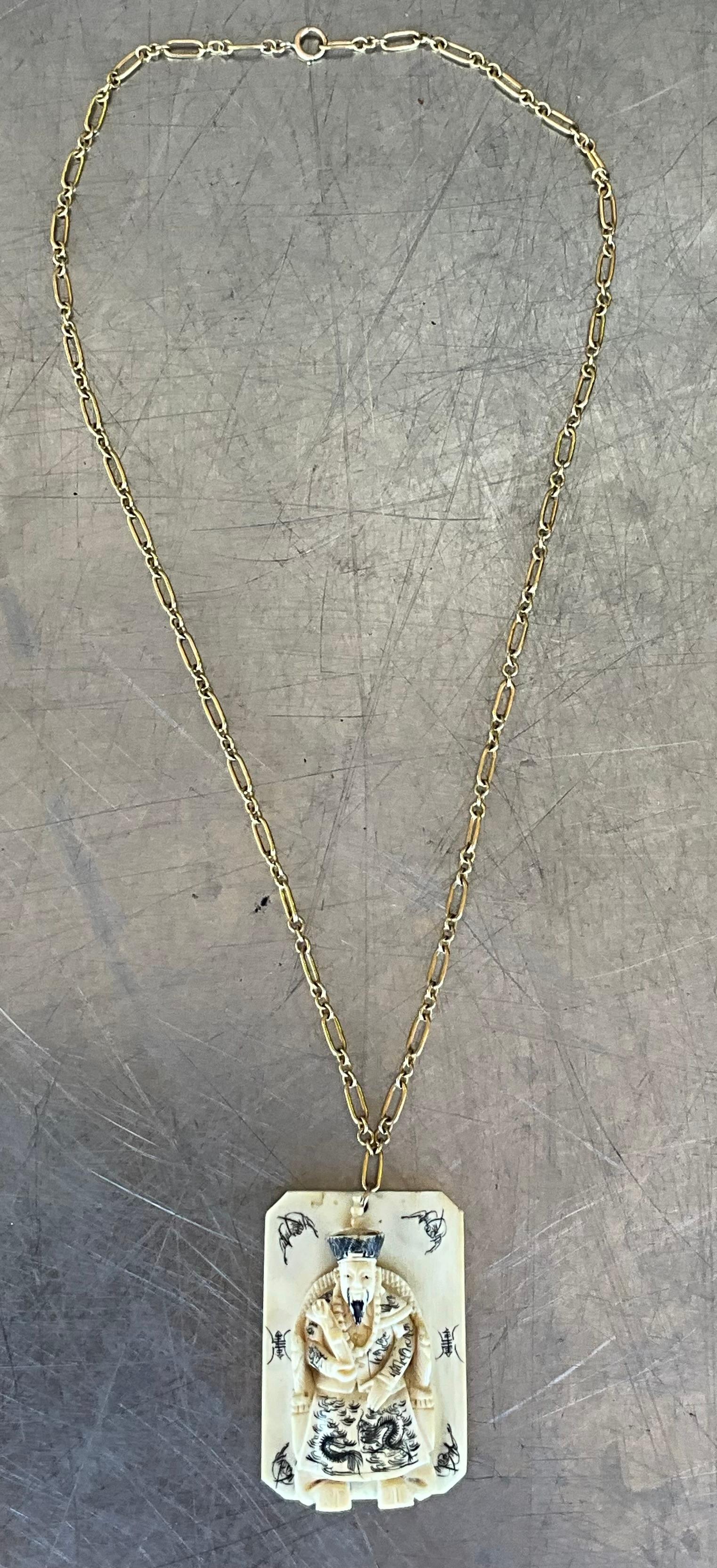 Geschnitzte chinesische elfenbeinfarbene Emperor 14kt Goldkette, Vintage im Angebot 5