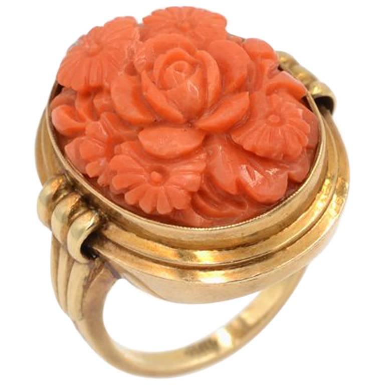 Vintage Carved Coral and 14 Karat Gold Ring For Sale