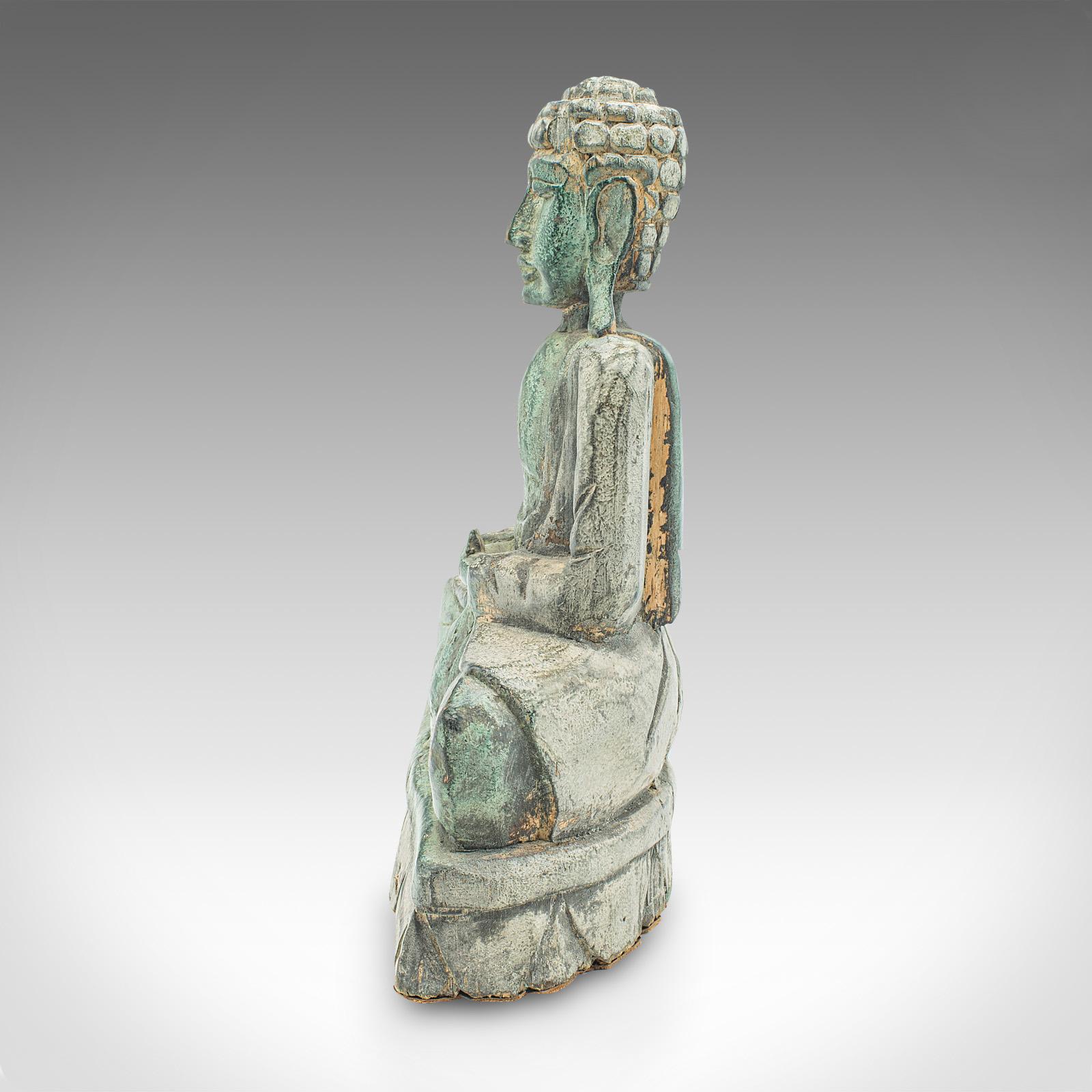 Divinità intagliata d'epoca, orientale, pino bronzato, figura di Buddha, Art of C. 1930 In condizioni buone in vendita a Hele, Devon, GB
