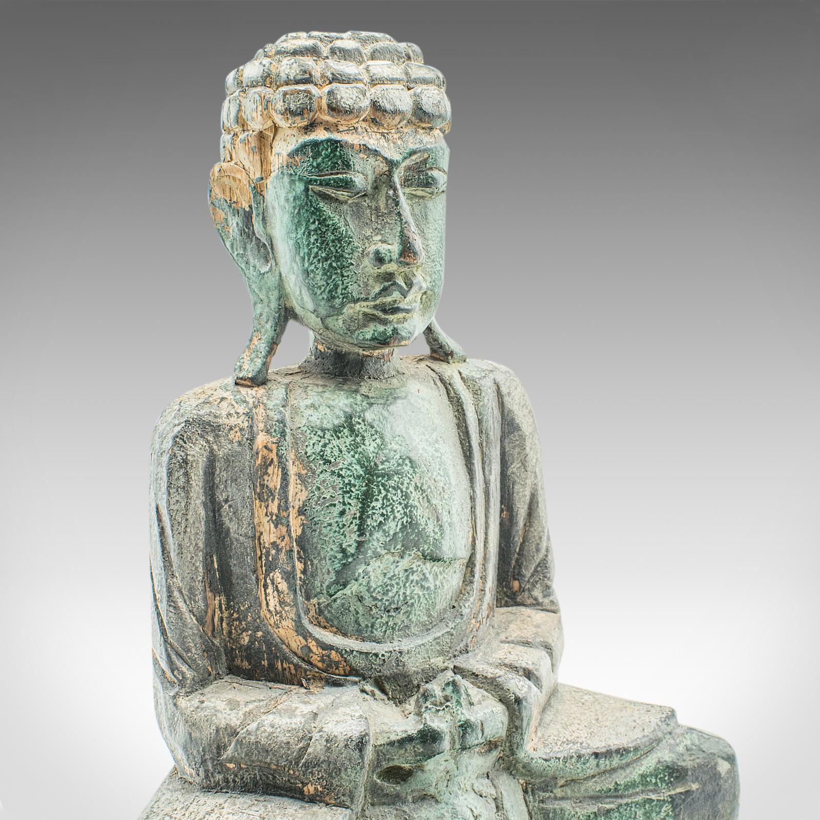 Metà XX secolo Divinità intagliata d'epoca, orientale, pino bronzato, figura di Buddha, Art of C. 1930 in vendita