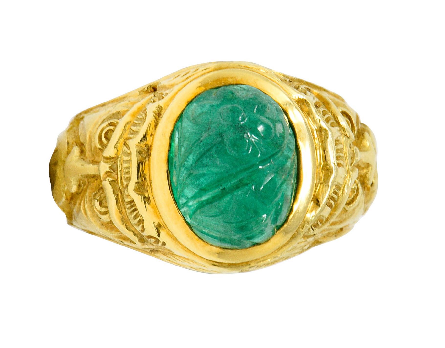Vintage Carved Emerald 18 Karat Gold Green Man Men’s Unisex Ring 2