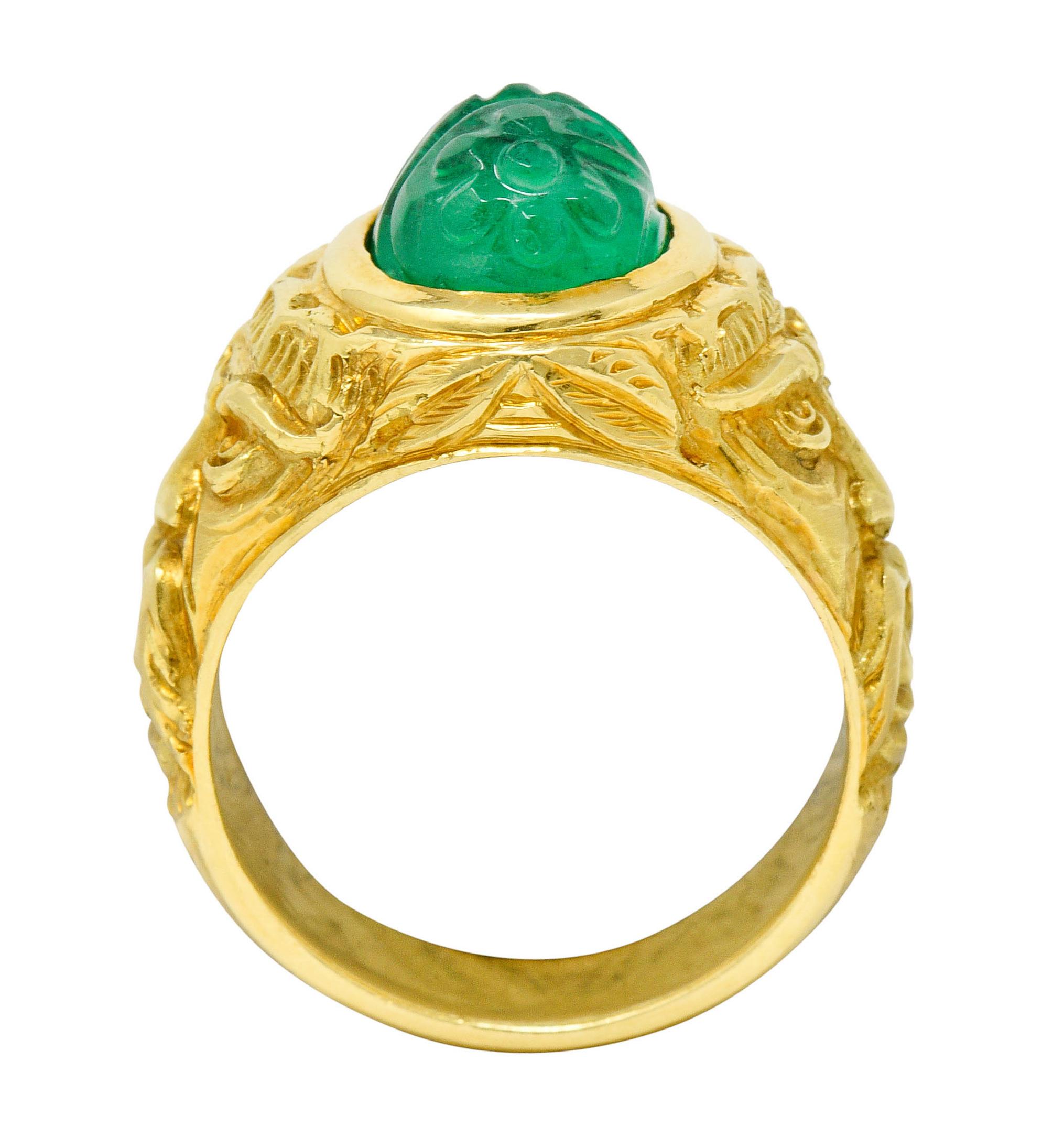 Vintage Carved Emerald 18 Karat Gold Green Man Men’s Unisex Ring In Excellent Condition In Philadelphia, PA