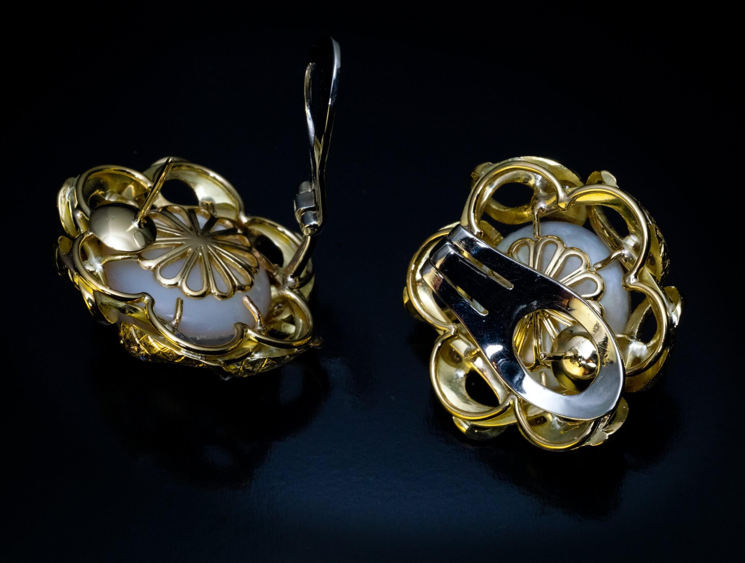 Women's Vintage Carved Gold Pearl Diamond Snake Earrings For Sale