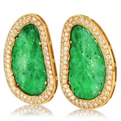 Pendientes de clip vintage con jade verde tallado, diamantes y oro amarillo de 18 quilates con diseño de cachemira