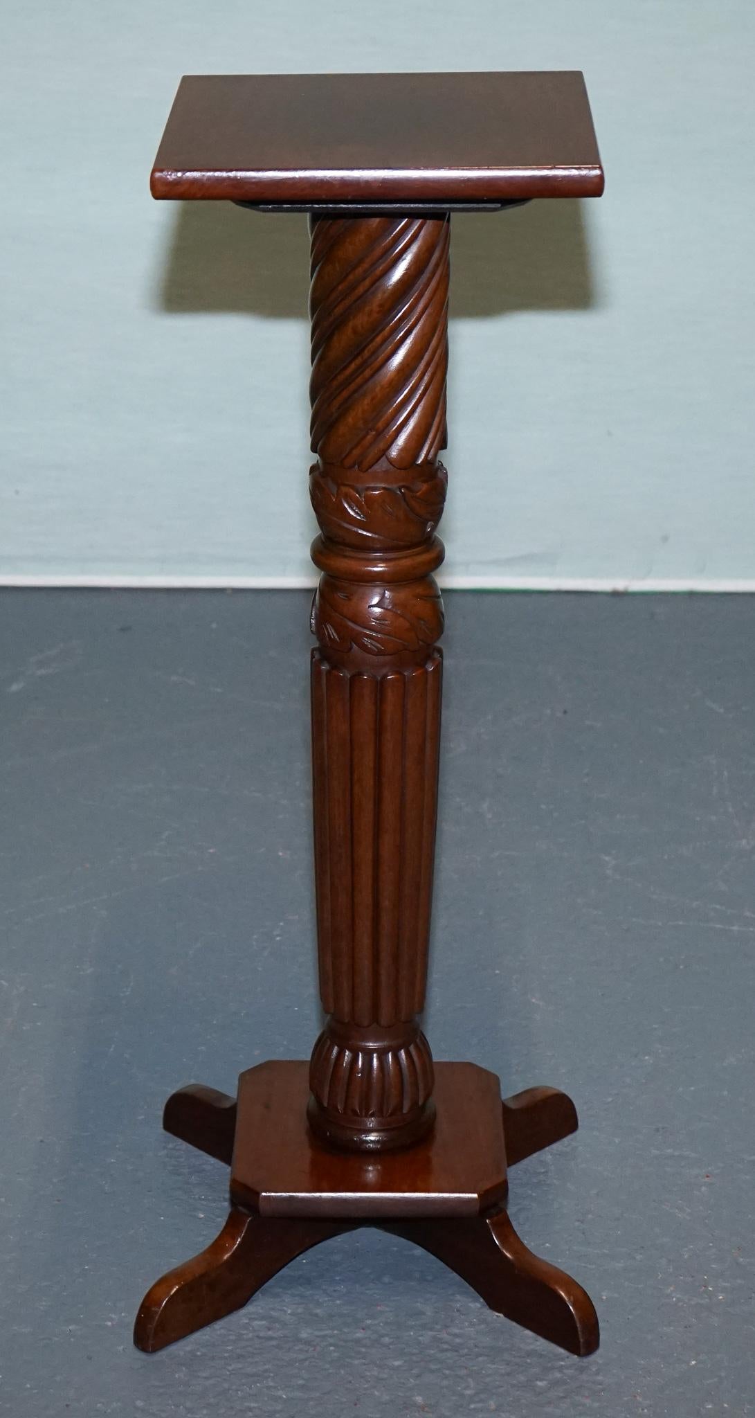 British VINTAGE CARVED HARDWOOD BARLEY TWIST PEDESTAL STAND DiSPLAY PLANT STAND For Sale