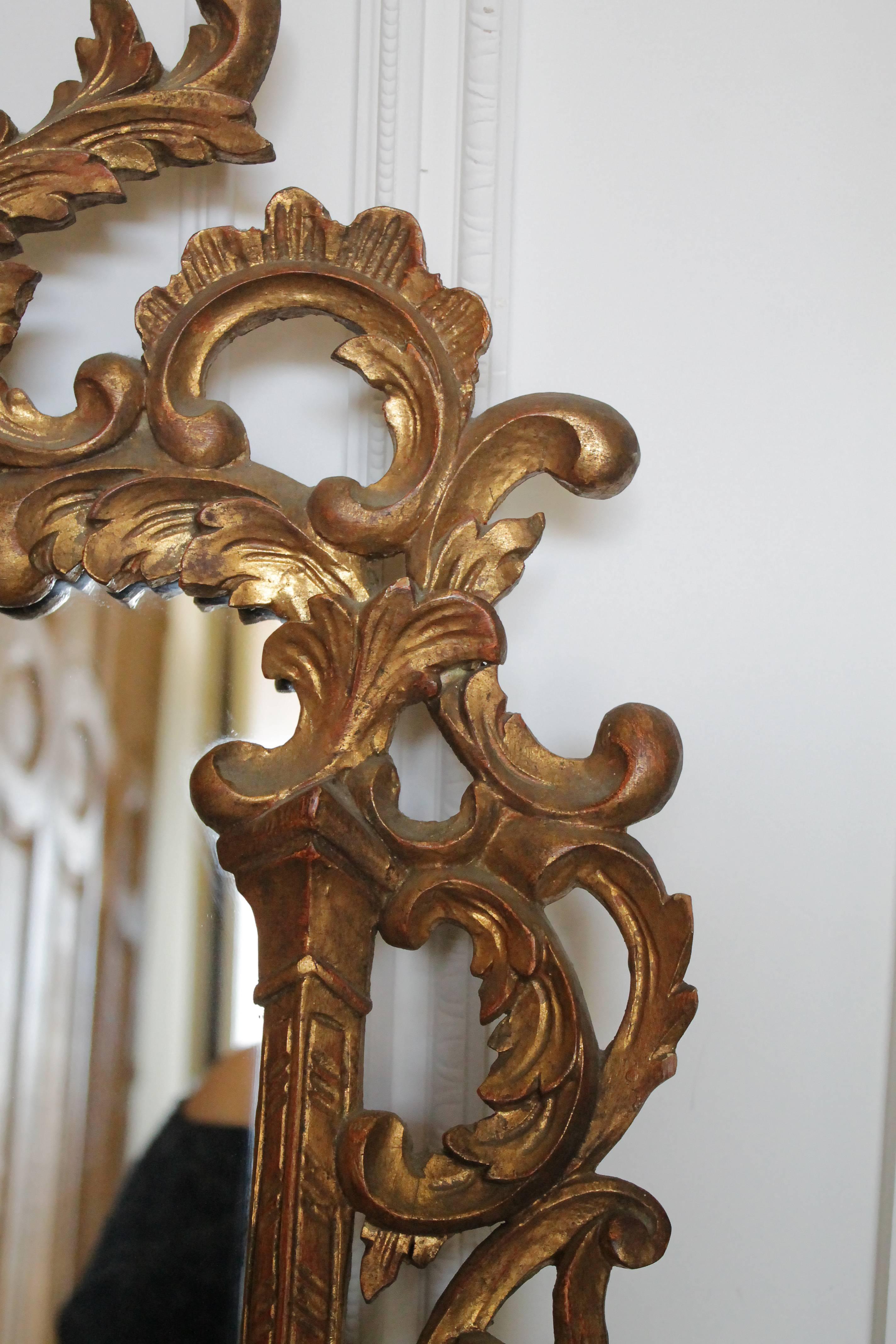 Vintage Carved Italian Giltwood Mirror In Good Condition In Brea, CA