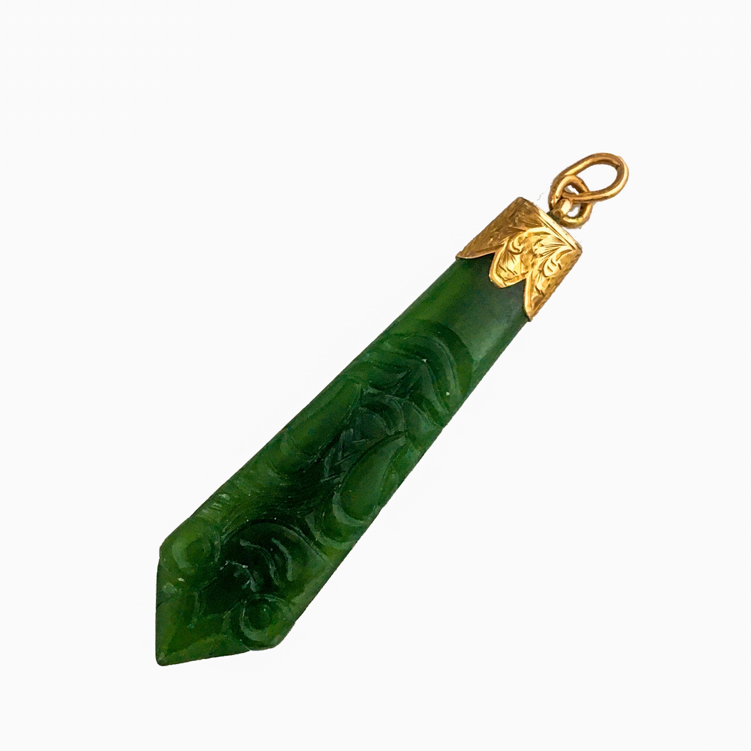 Carved Jade Kite Cut Rose Gold Pendant In Good Condition In Rotterdam, NL