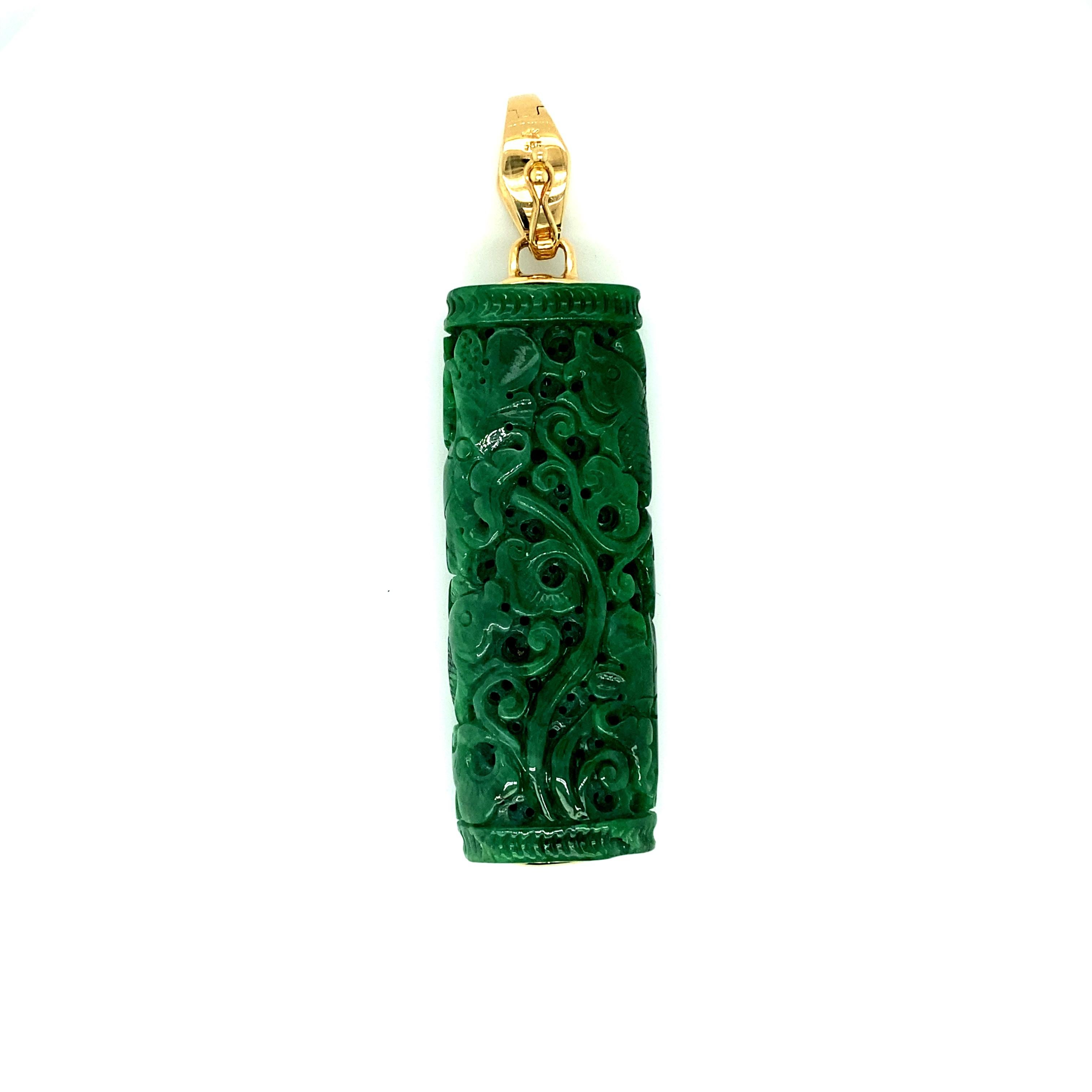 Vintage geschnitzt Jade auf einem Malachit Perle Halskette:: 14kt Gelbgold im Zustand „Hervorragend“ in Miami, FL