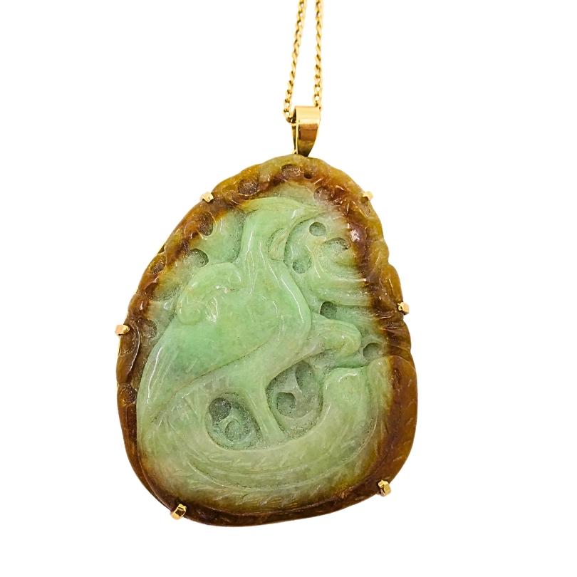 Women's or Men's Vintage Carved Jade Pendant 18k Gold Chain Necklace For Sale
