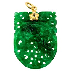 Pendentif Vintage en Jade sculpté en or jaune 14k