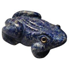 Figurine de grenouille sculptée en lapis-lazuli vintage