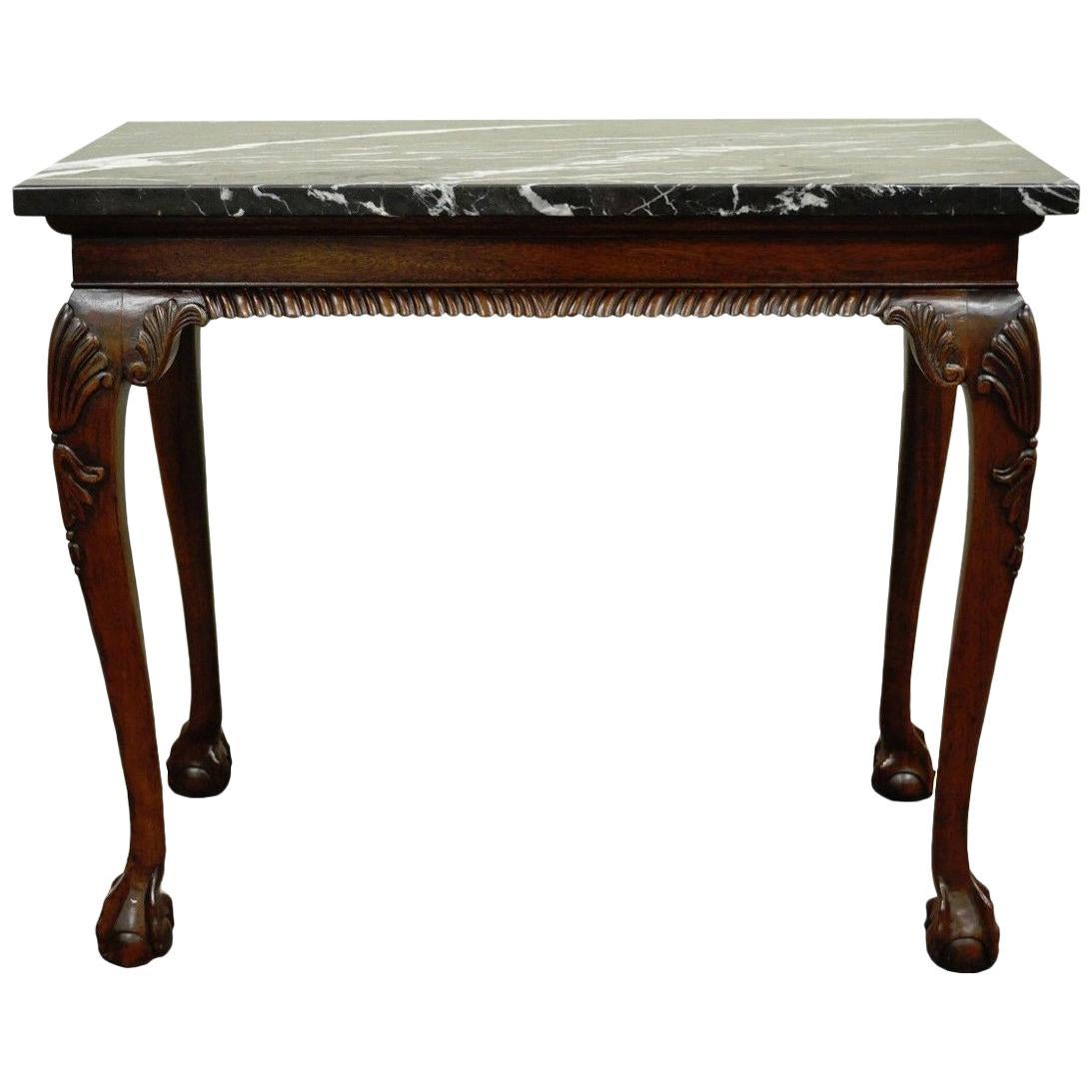 Table console vintage en acajou sculpté de style Chippendale avec plateau en marbre Ball and Claw