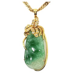 Retro Carved Natural Jadeite Jade and Diamond Pendant Necklace in Yellow Gold