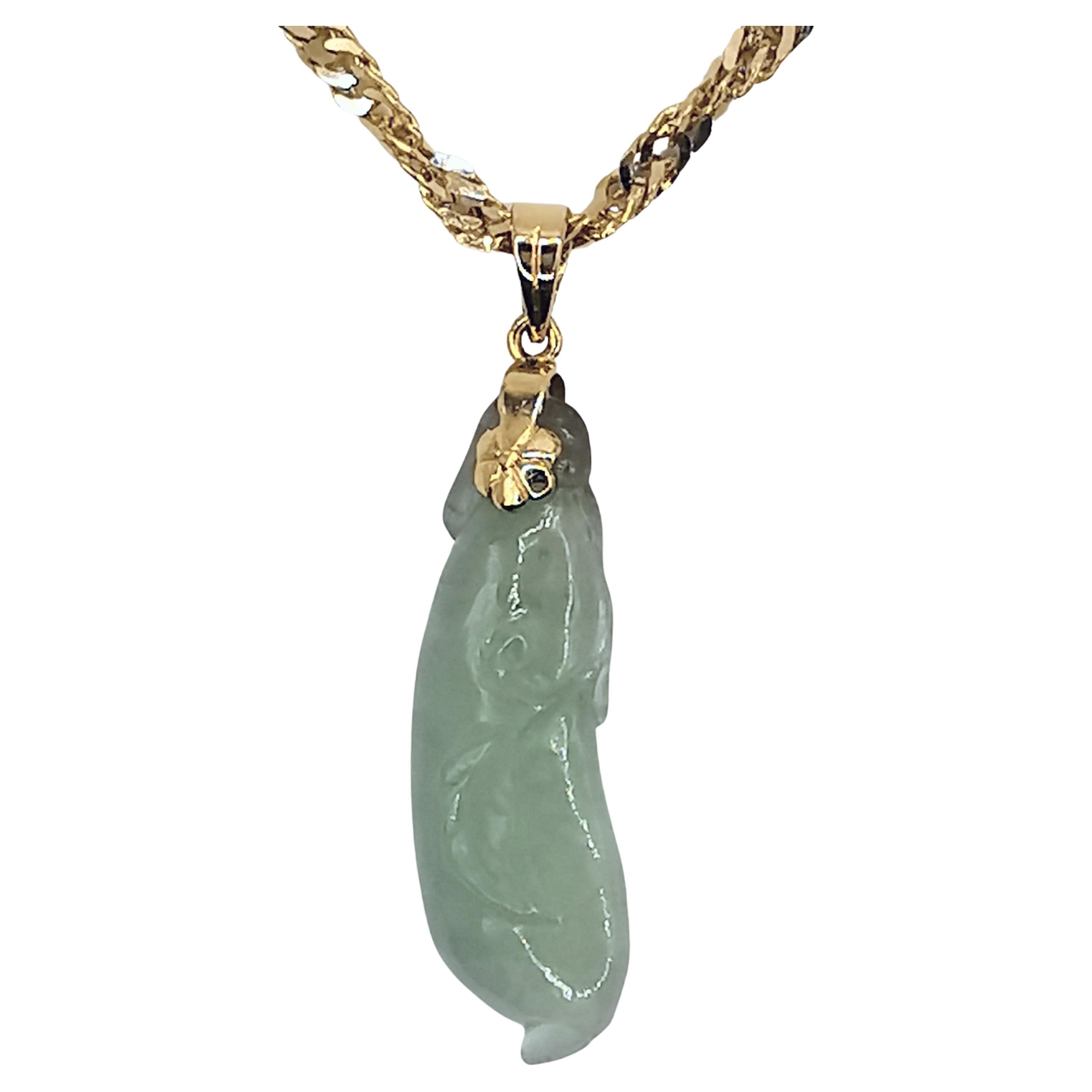 Vintage Carved Natural Jadeite Jade Diamond Pendant Necklace in Yellow Gold For Sale