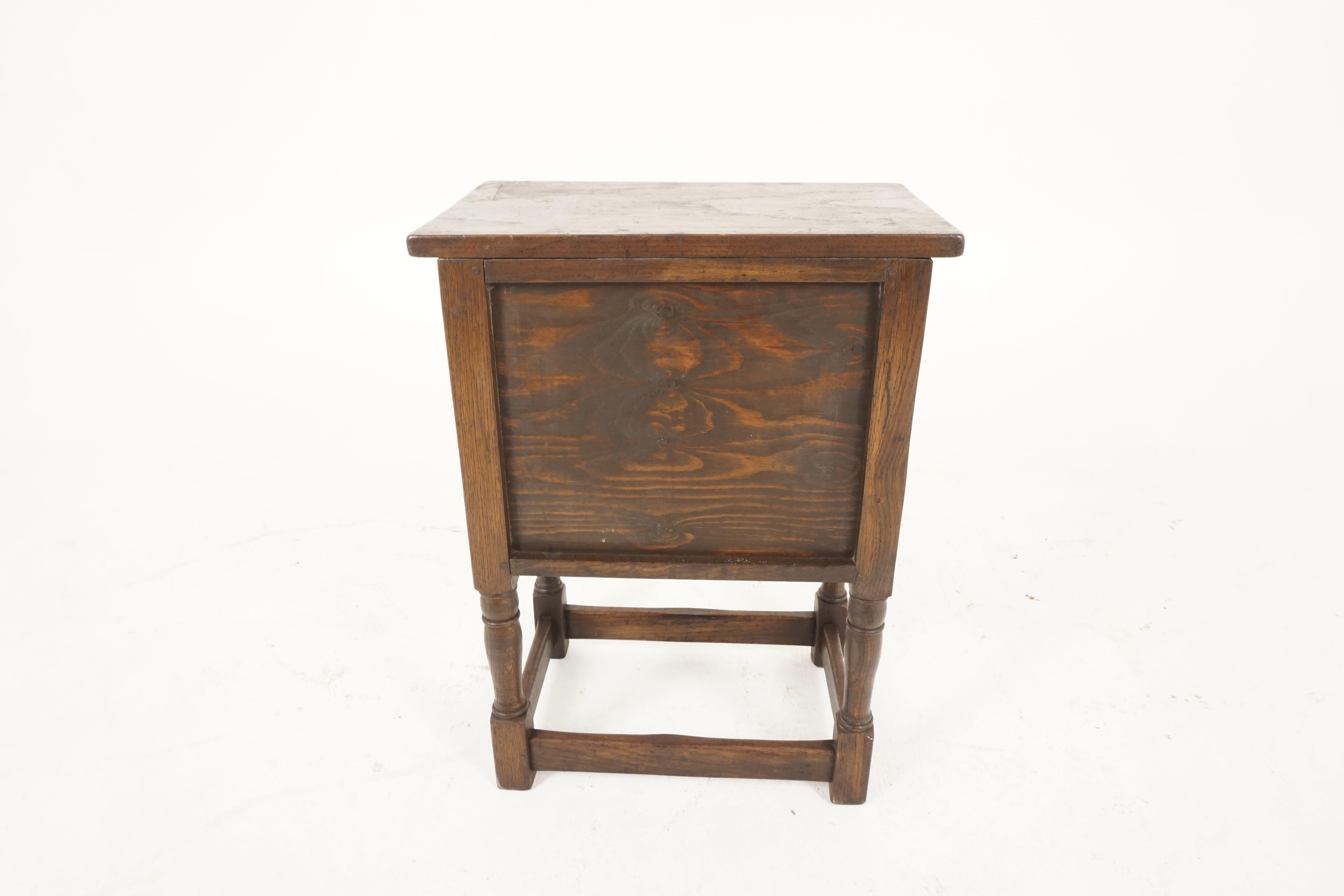 Vintage Carved Oak 2 Door Nightstand, End or Lamp Table, Scotland 1930, B2291 1