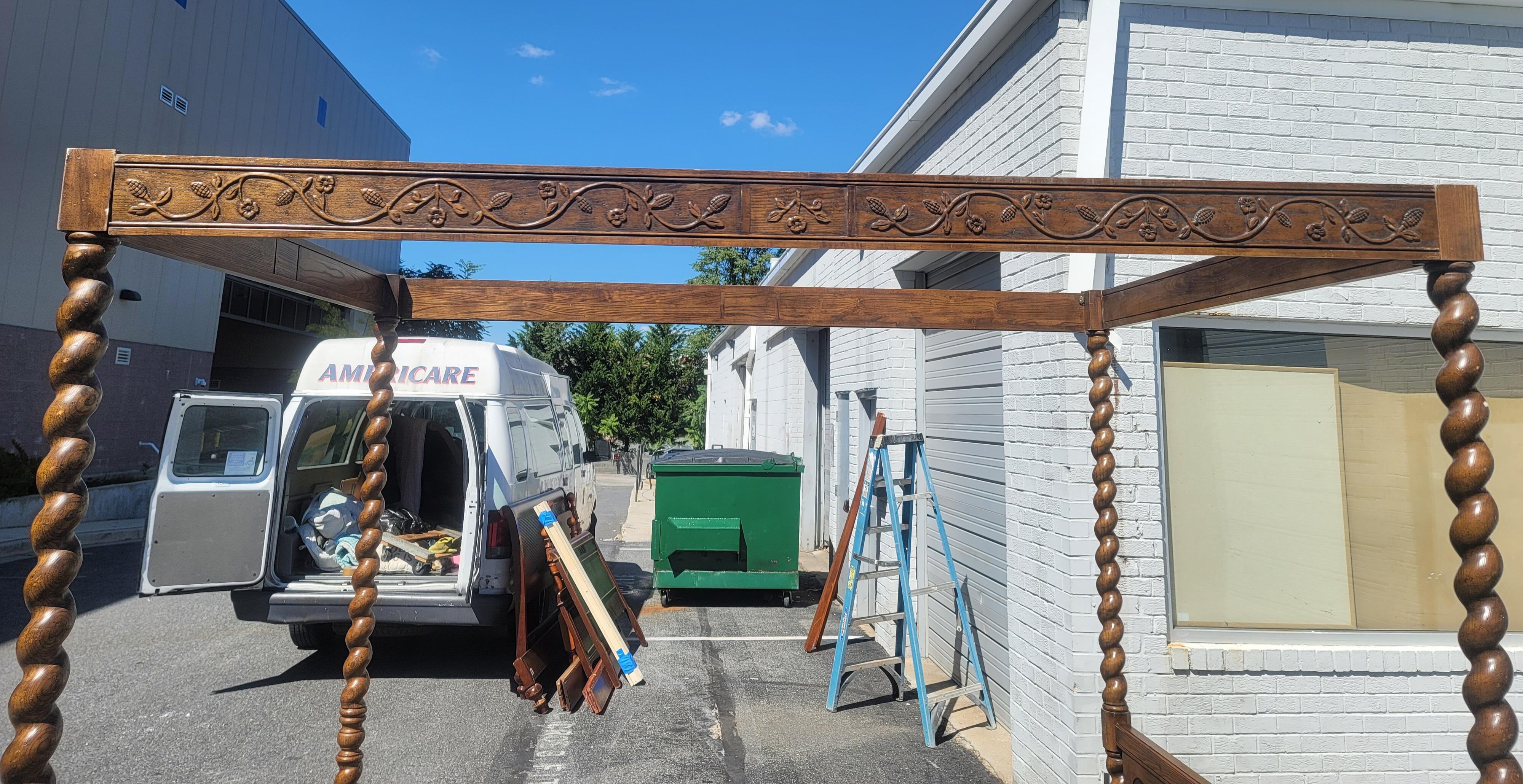 Vintage Carved Oak Canopy Barley Twist Posters Queen Size Bed In Good Condition For Sale In Germantown, MD