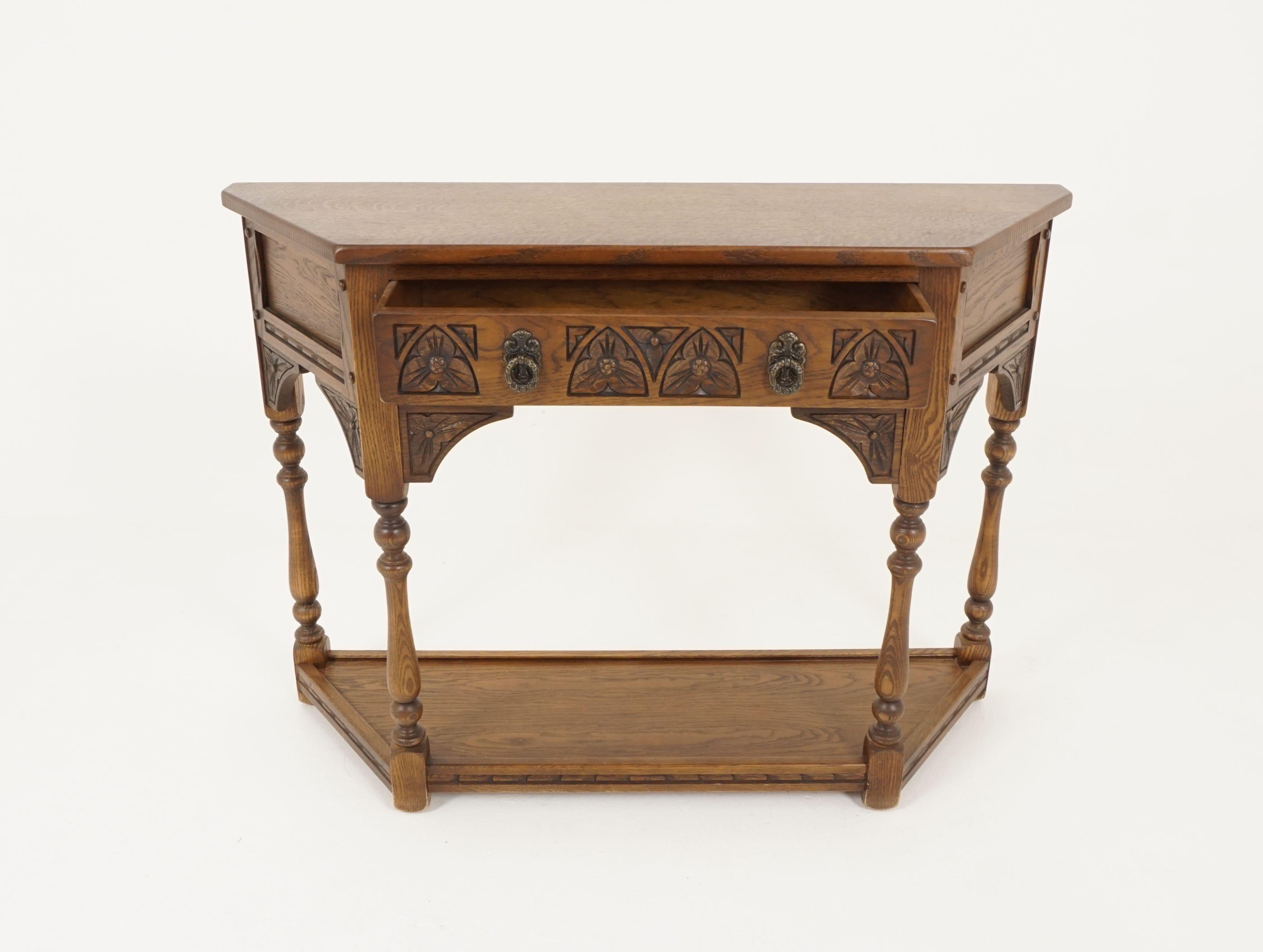Hand-Crafted Vintage Carved Oak Hall Table, Sofa Table, England 1940, B2309