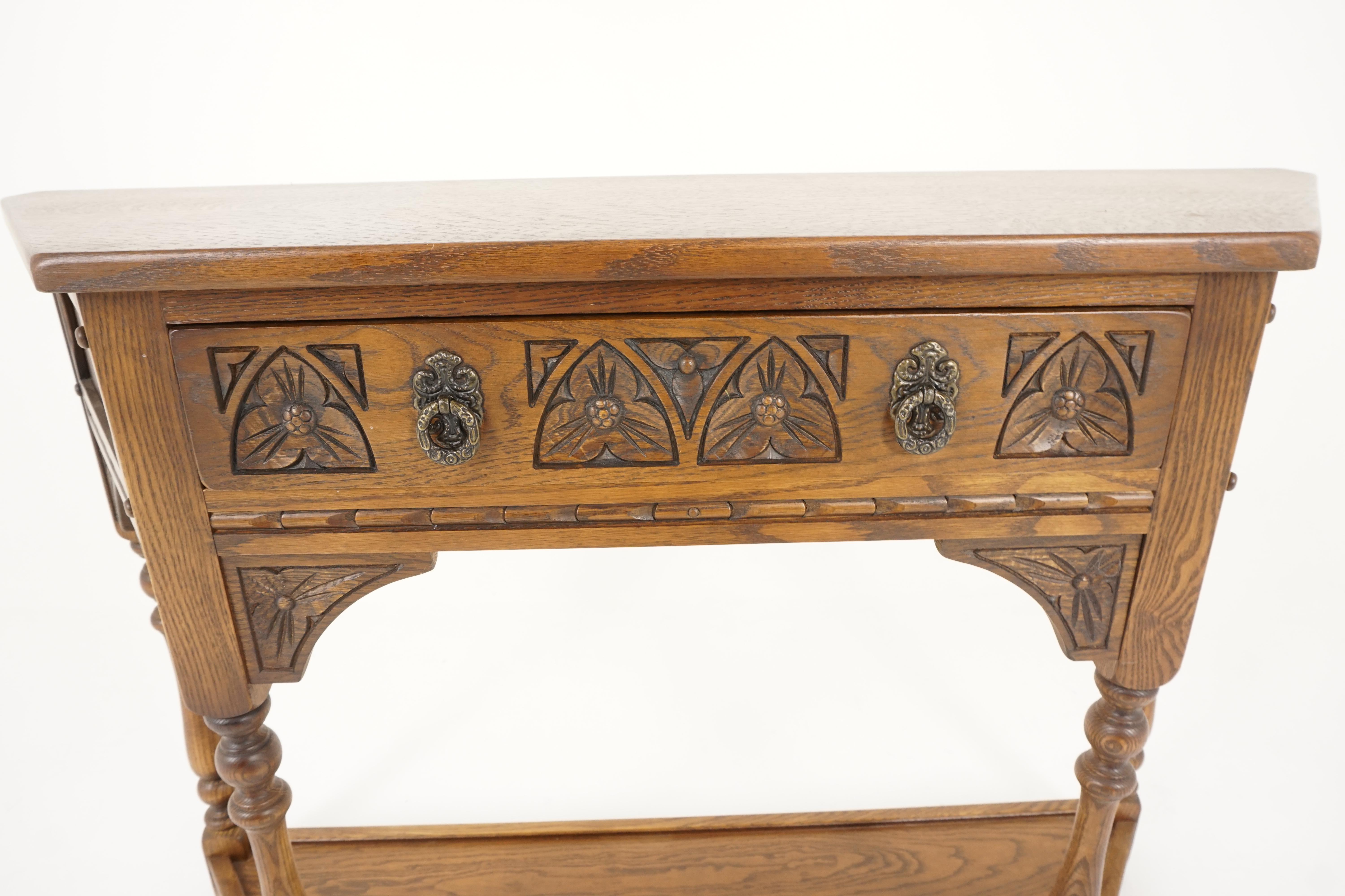Vintage Carved Oak Hall Table, Sofa Table, England 1940, B2309 In Good Condition In Vancouver, BC