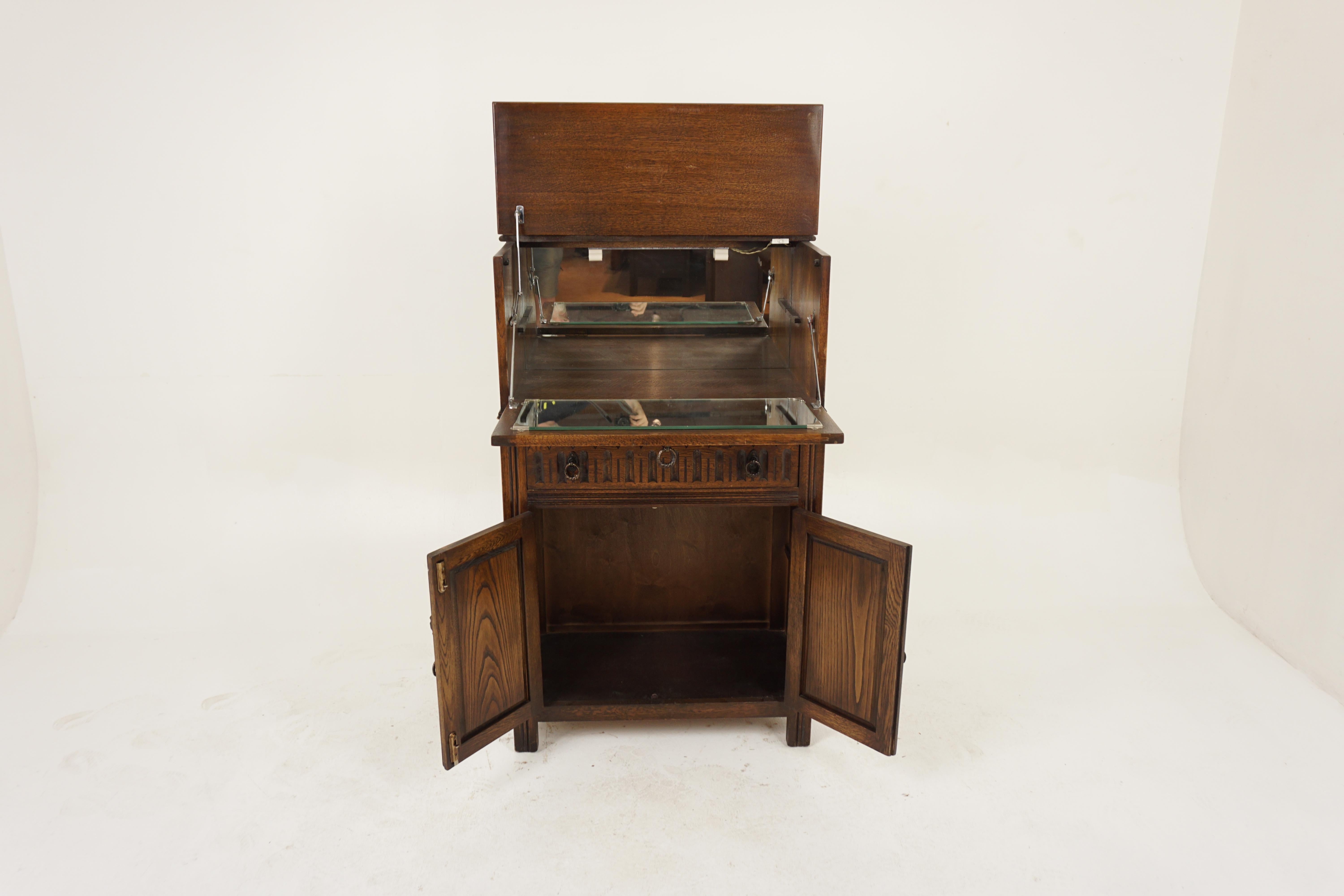 Scottish Vintage Carved Oak Linen Fold Cocktail Cabinet, Bar Cabinet, Scotland 1940, H115