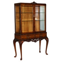 VINTAGE - BIBLIOTHÈQUE D'ÉCLAIRAGE CARVÉE DE STYLE QUEEN ANNE