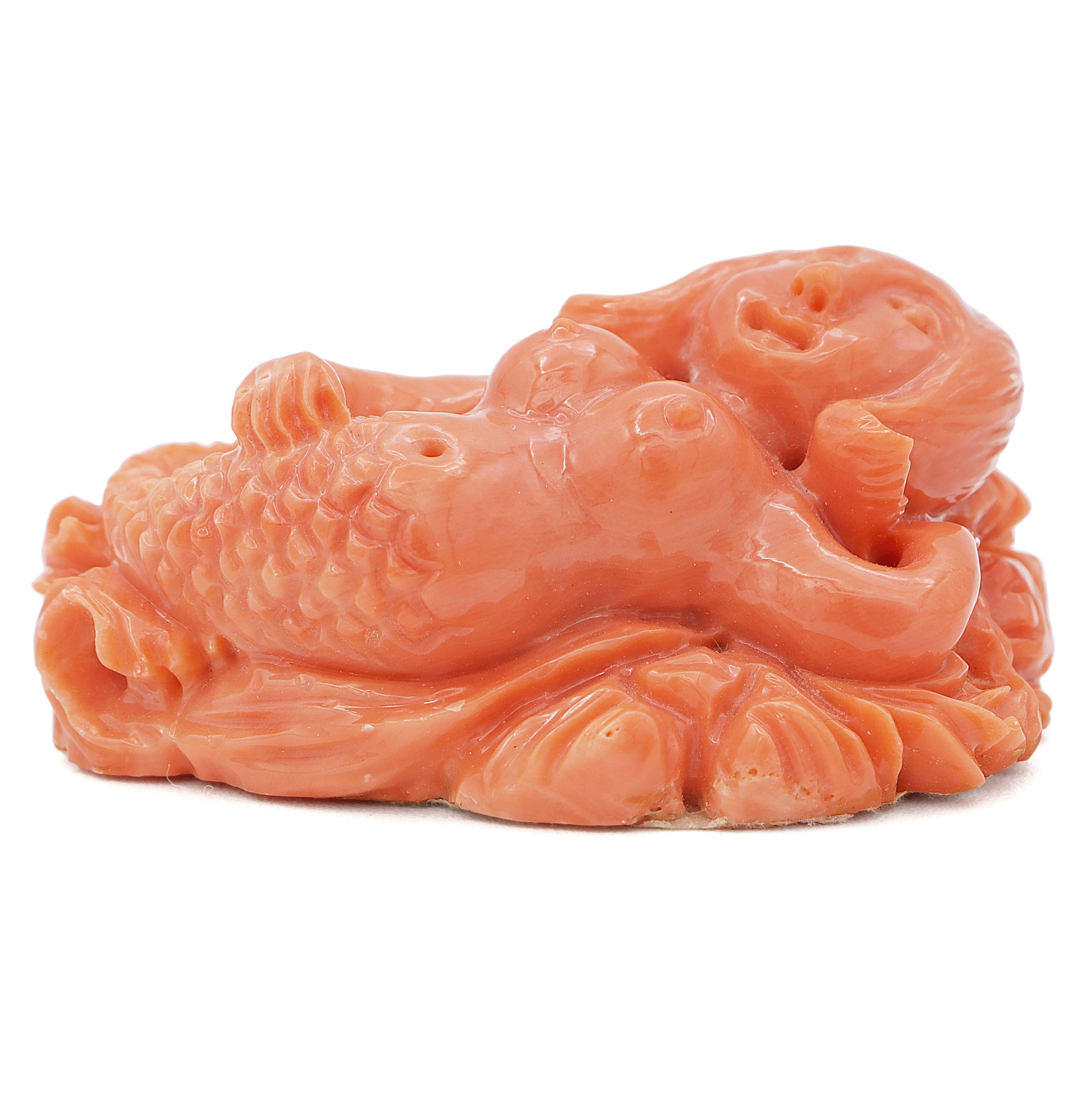 Vintage Carved Red Coral Siren Mermaid Figurine Sculpture In Good Condition In New York, NY