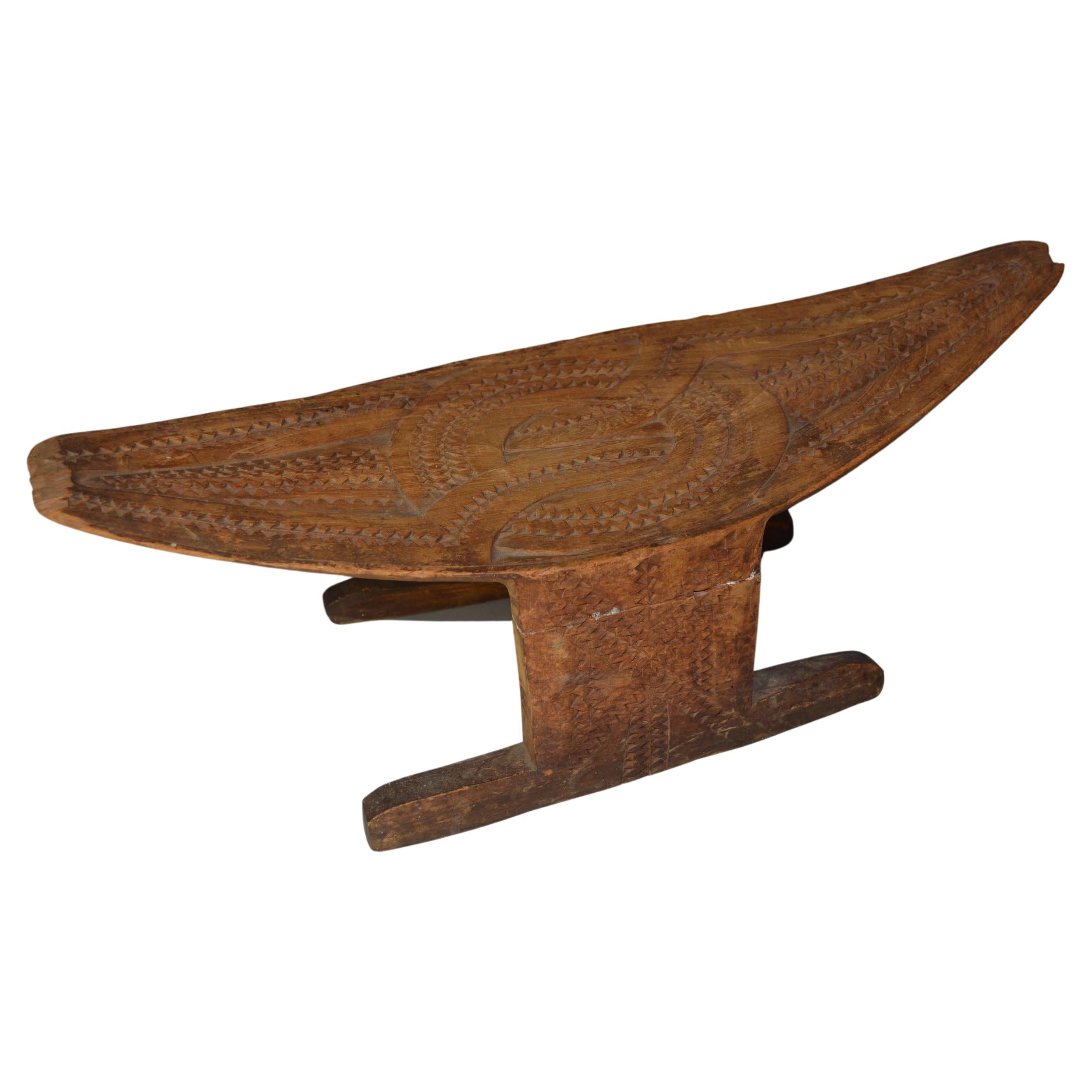 Tabouret vintage sculpté suriname décoration intérieure tribale pour la maison