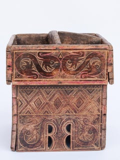 Vintage Carved Teak Wood Betel Tray from Northeast Thailand, Mid-20th Century