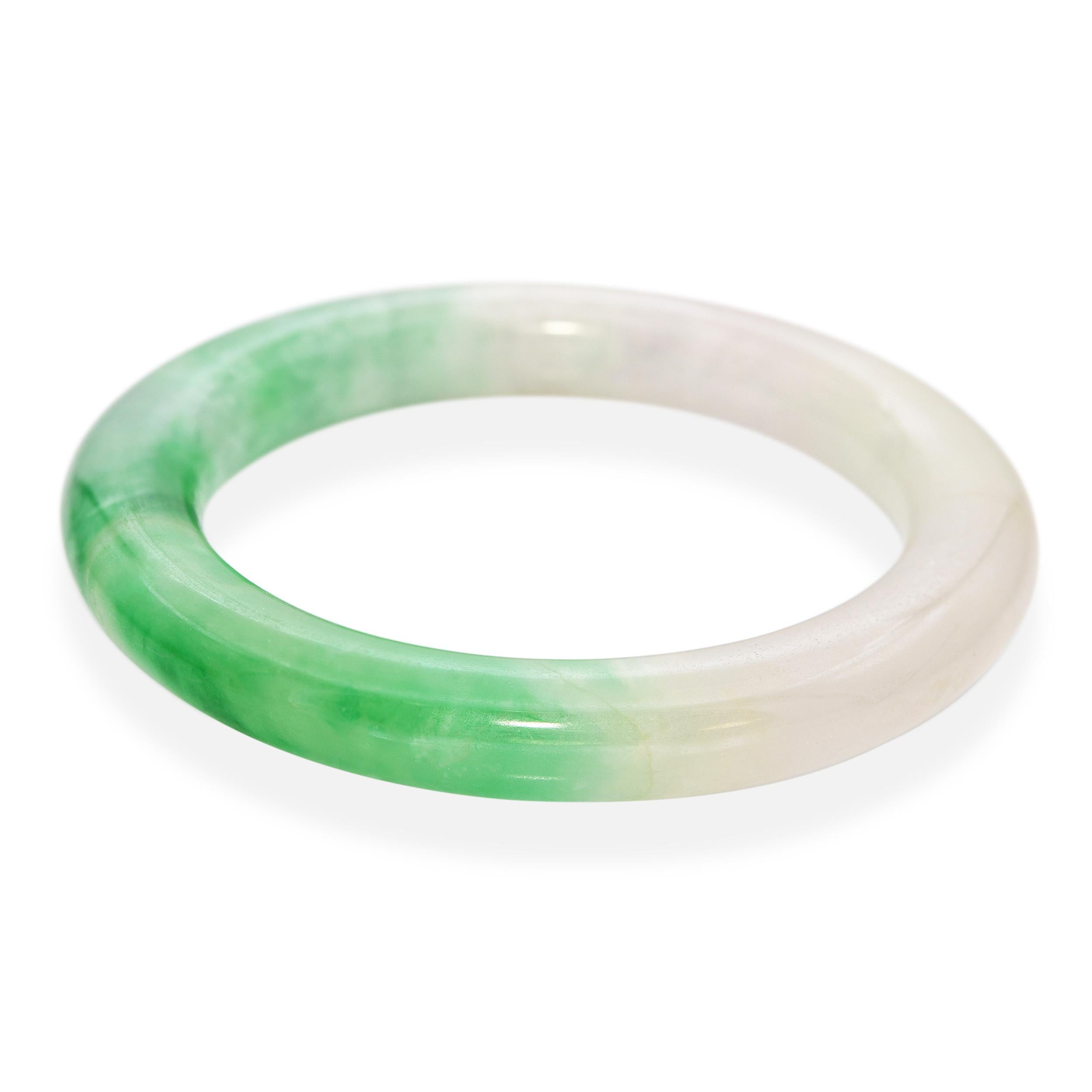 Bracelet Vintage en Jadeite Variegated Jade Bangle Bon état - En vente à New York, NY