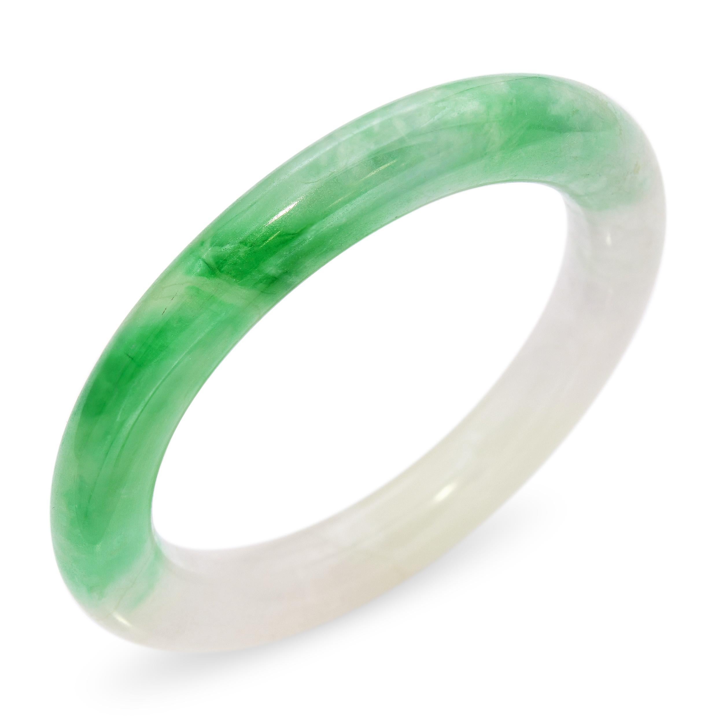 Bracelet Vintage en Jadeite Variegated Jade Bangle en vente 2