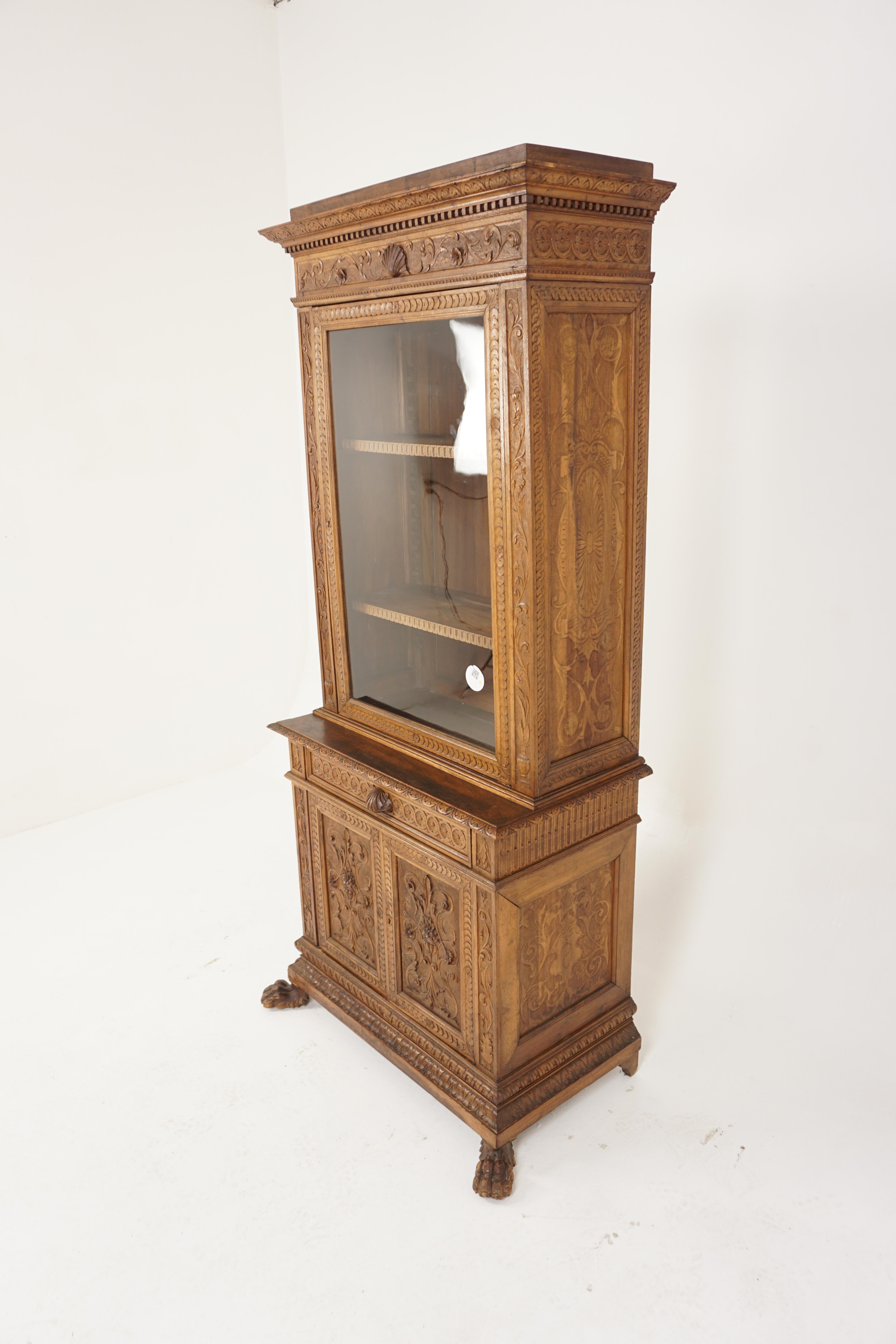 Vintage carved walnut display cabinet, China cabinet, India 1940, H684


Possibly India 1940
Solid walnut
Original Finish

Carved cornice on top with a dentil frieze below
Carved original glass door opens to reveal two adjustable wooden