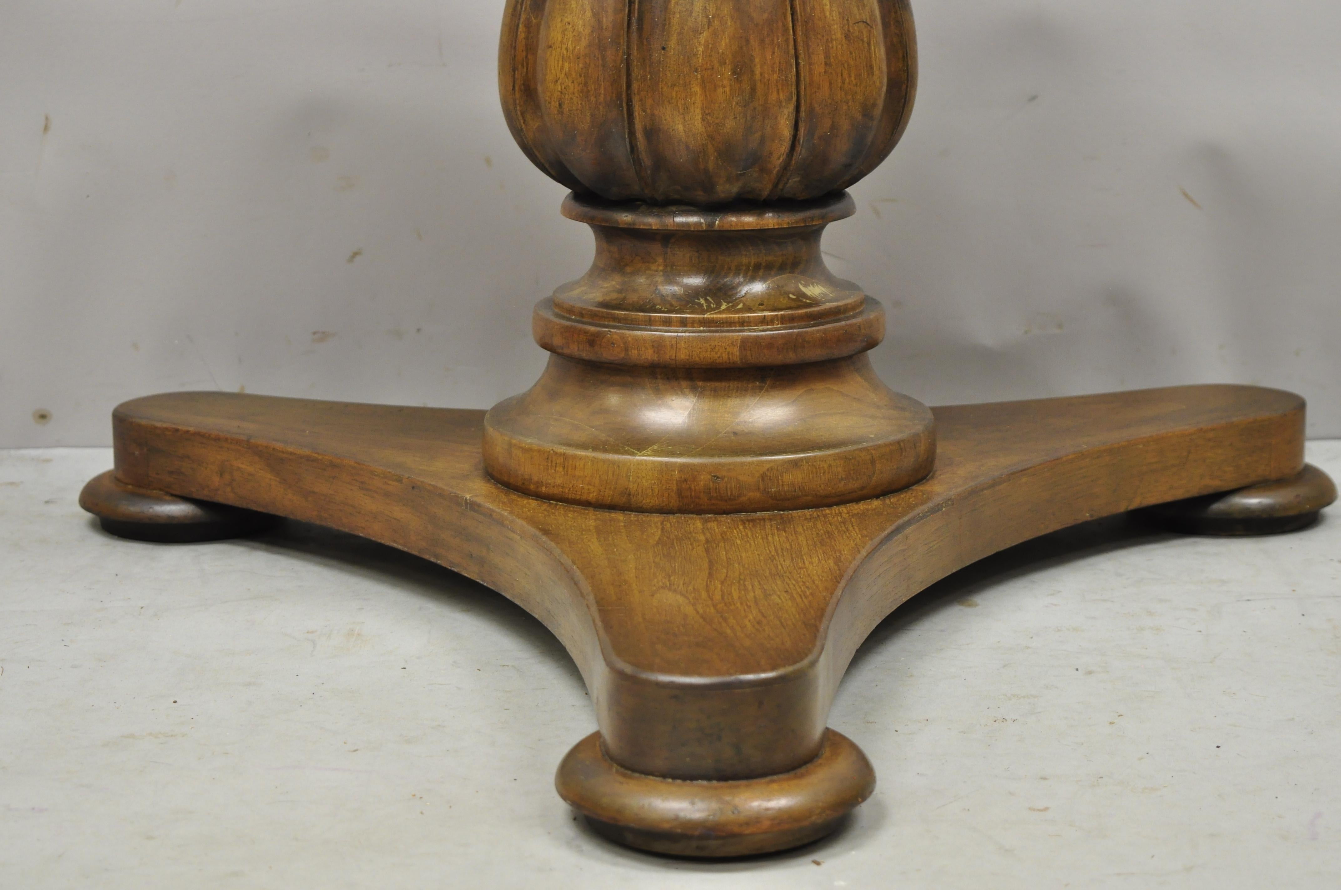 North American Vintage Carved Walnut Italian Regency Leaf Pineapple Pedestal Table Base 'A' For Sale
