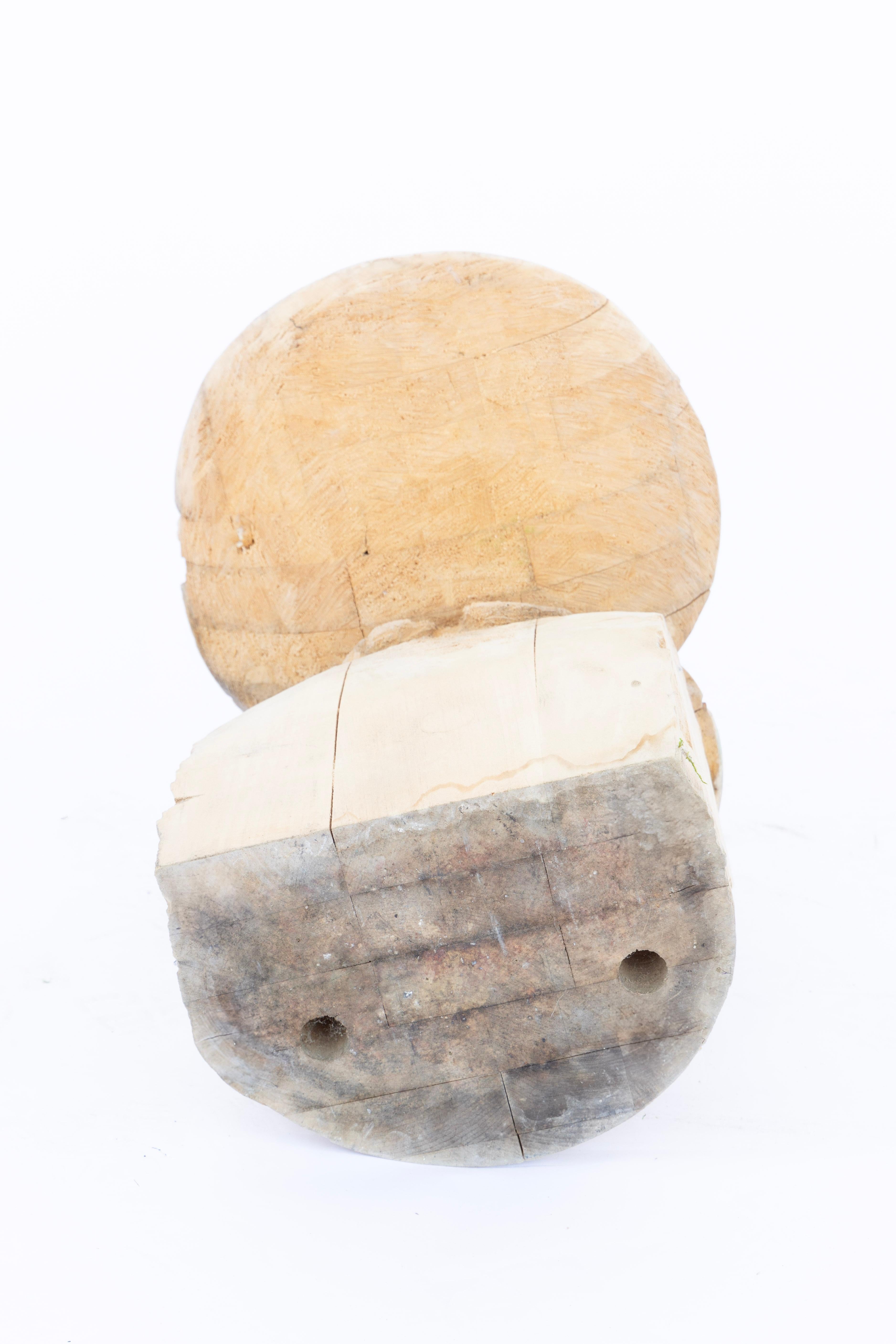 20ième siècle Moule d'ange vintage en bois sculpté avec X et cercle en vente