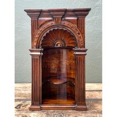 Niche architecturale vintage en bois sculpté