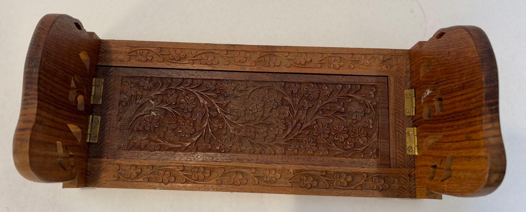 Vintage Carved Wood Expandable Elephant Bookends For Sale 4
