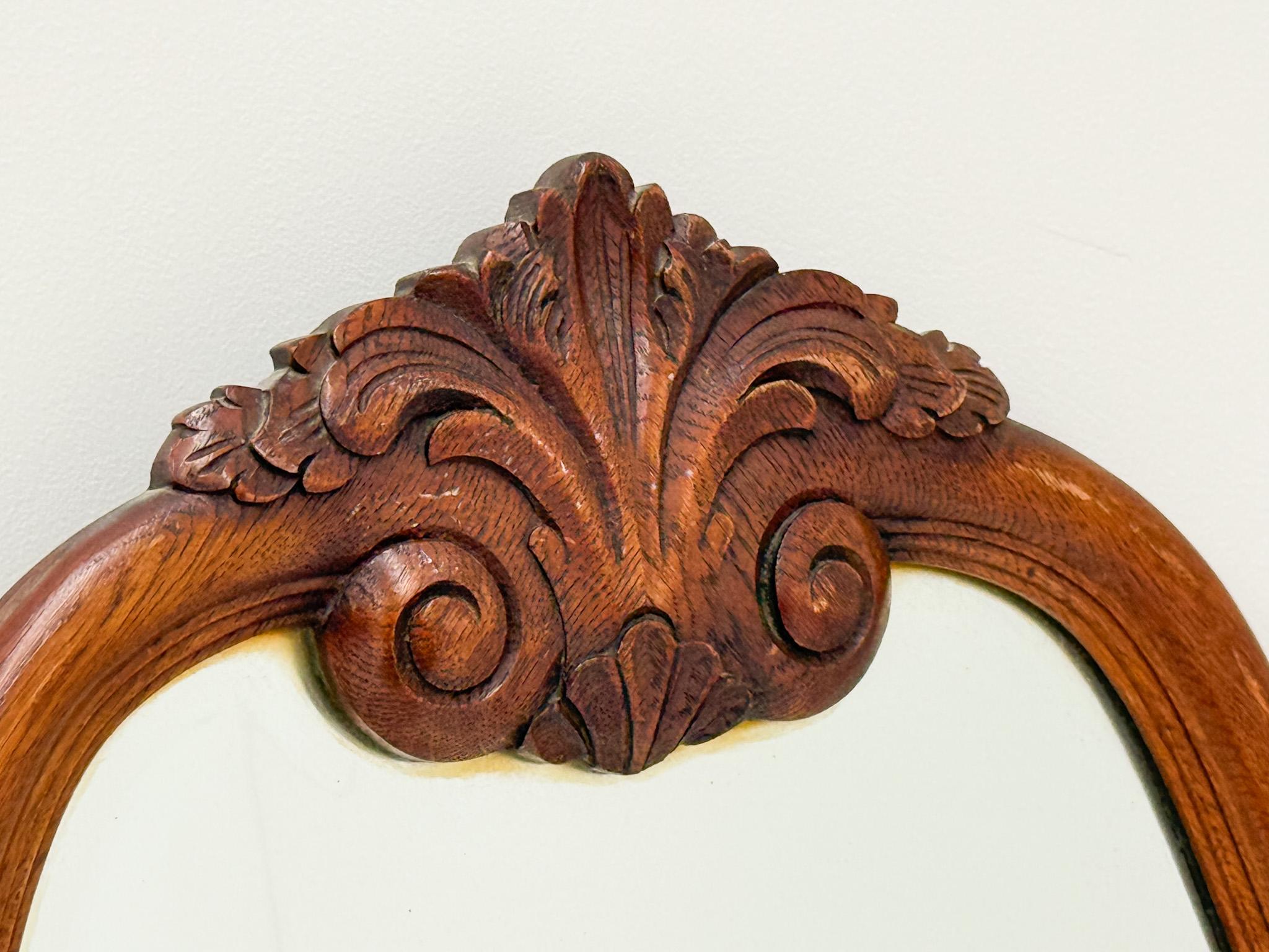 Miroir vintage en bois sculpté, miroir mural avec verre biseauté en vente 3