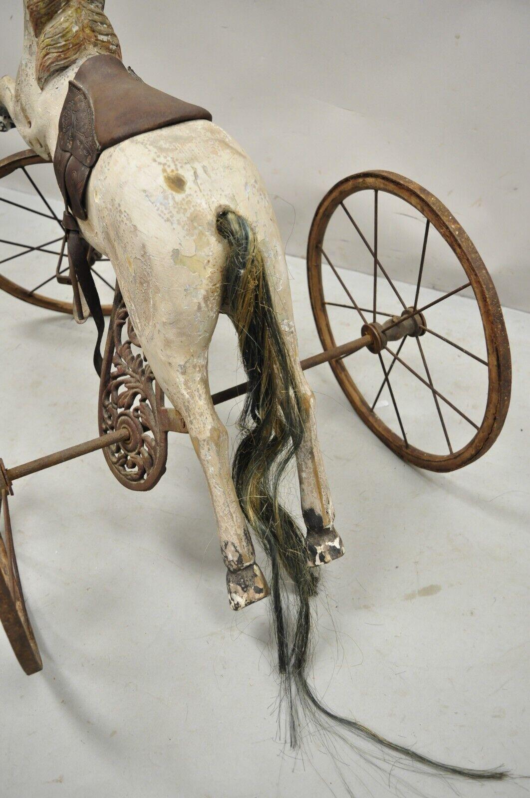 Bicyclette de sport vintage en bois sculpté avec cheval et cavalier en bois en vente 6