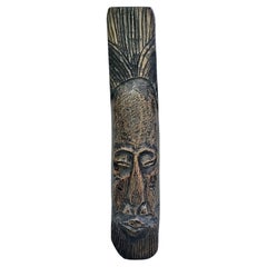 Maschera vintage in legno intagliato, arte popolare africana del XX secolo