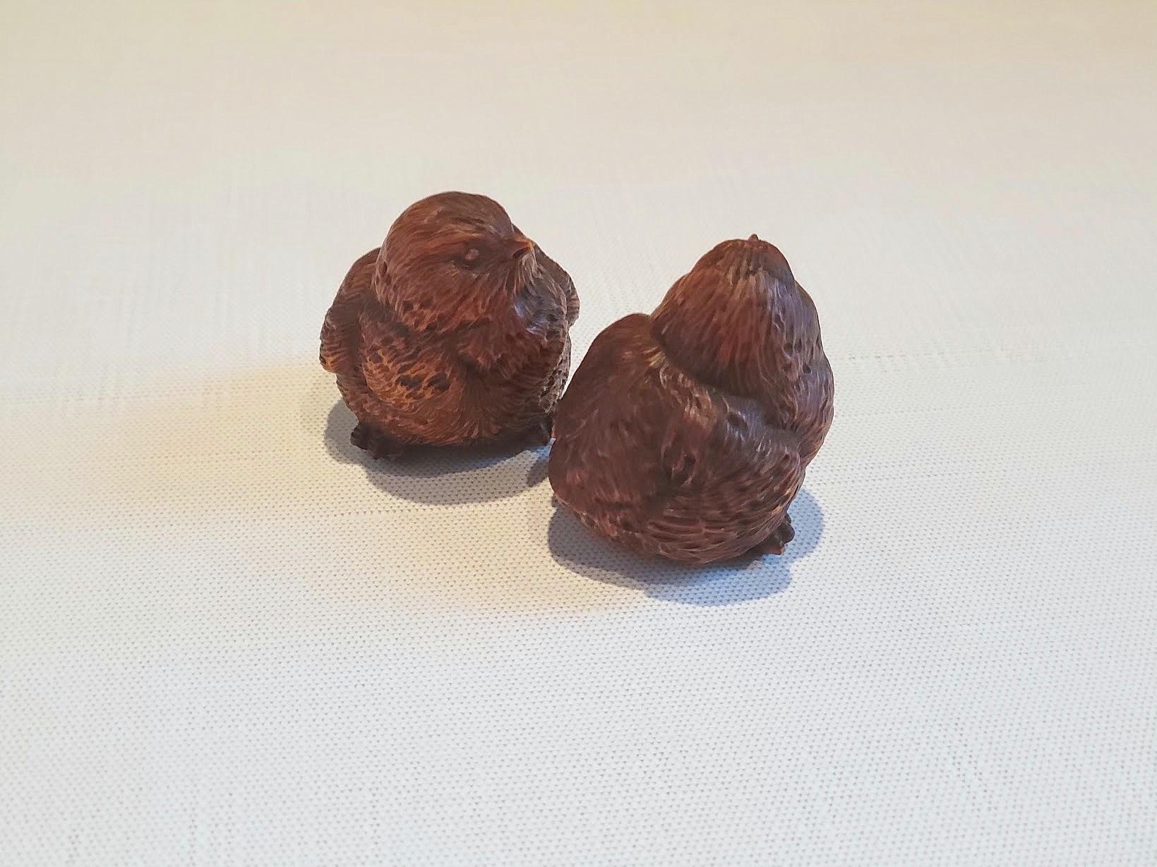 Vintage geschnitzt Wood Miniature Vögel im Zustand „Hervorragend“ im Angebot in Chesterland, OH